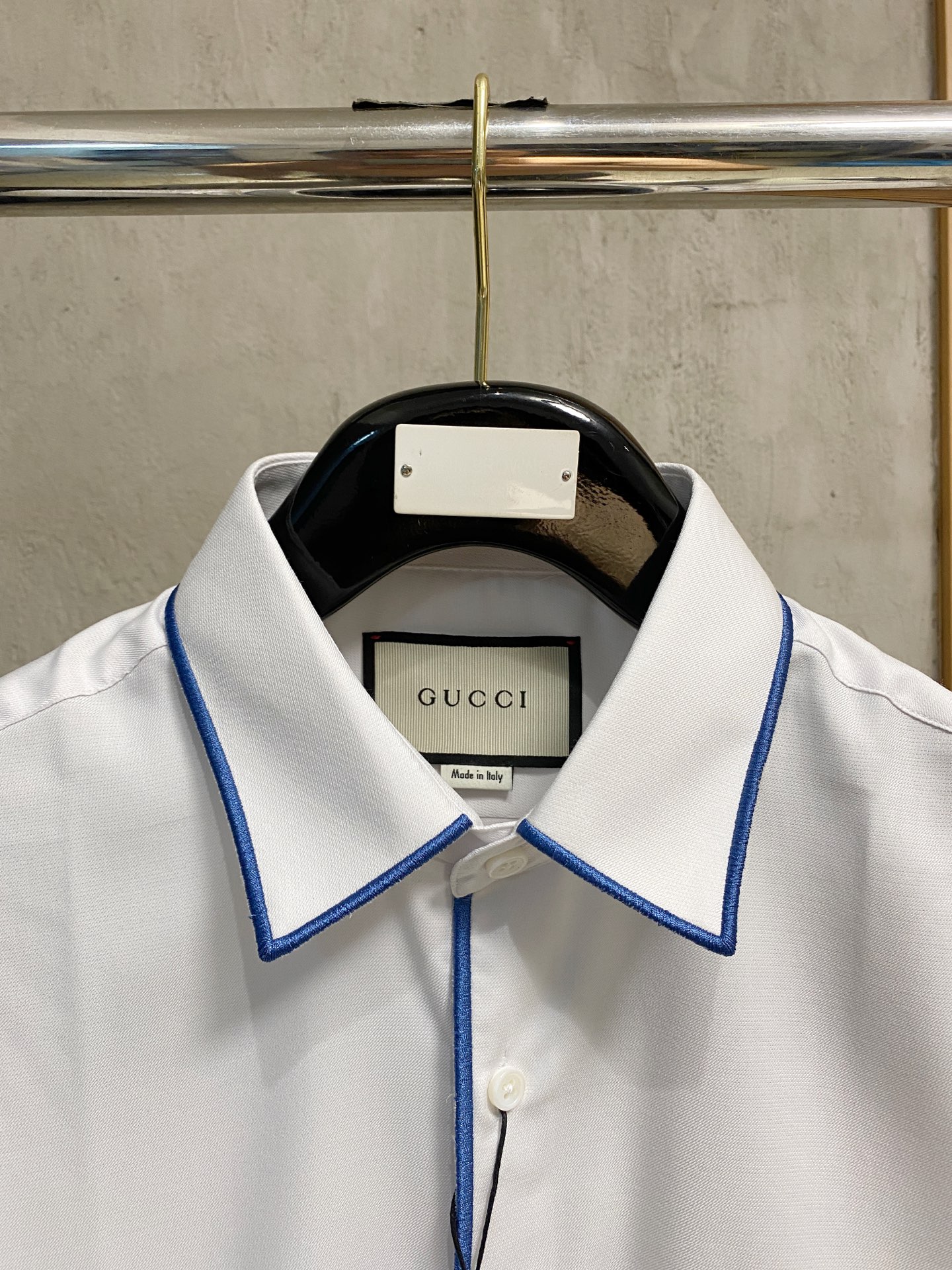 强势上新，新款不断！！！新款衬衫，高级面料高级做工，顶级品质！！！S一XXLS穿125左右m穿140左右