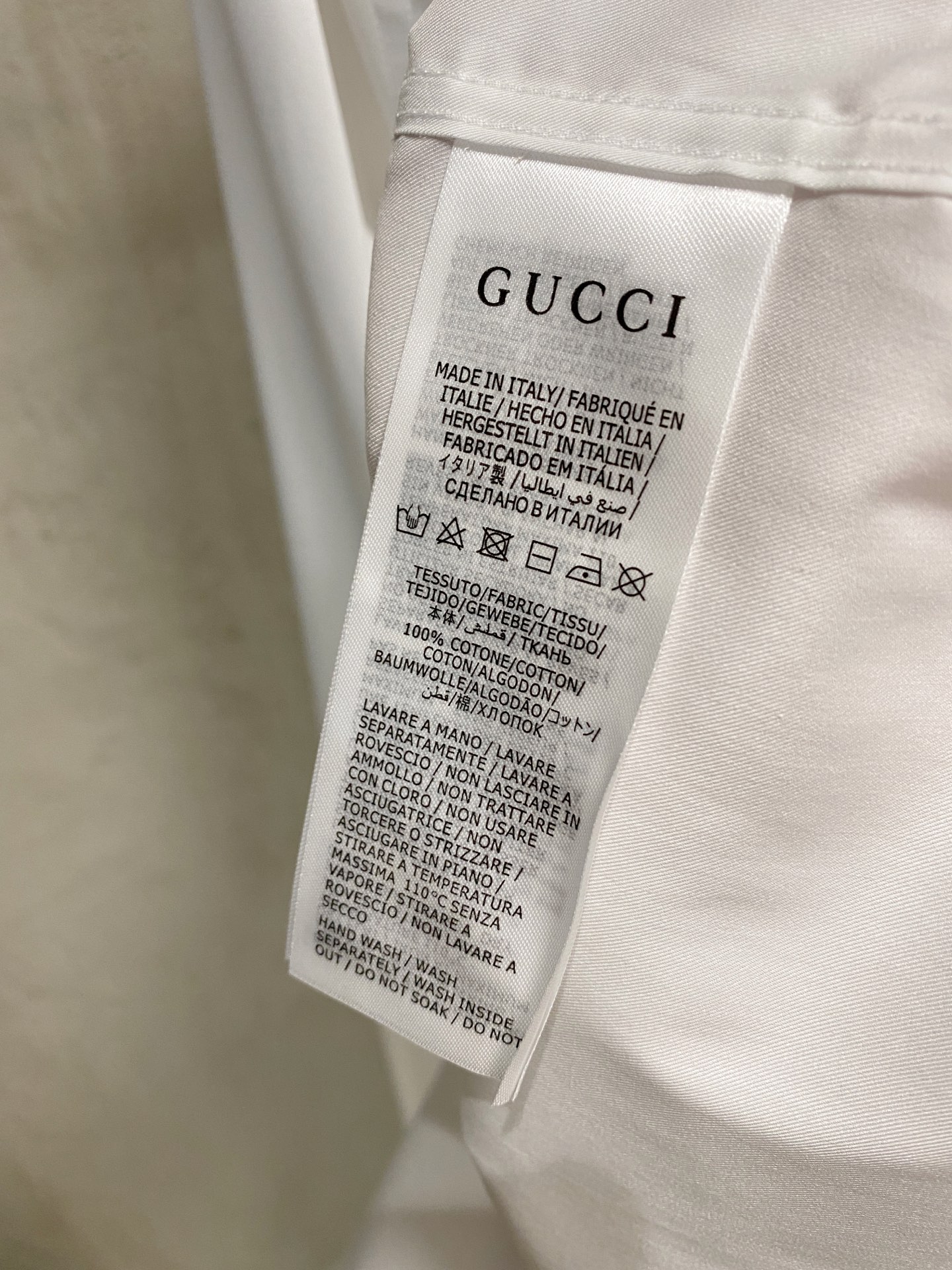 强势上新，新款不断！！！新款衬衫，高级面料高级做工，顶级品质！！！S一XXLS穿125左右m穿140左右