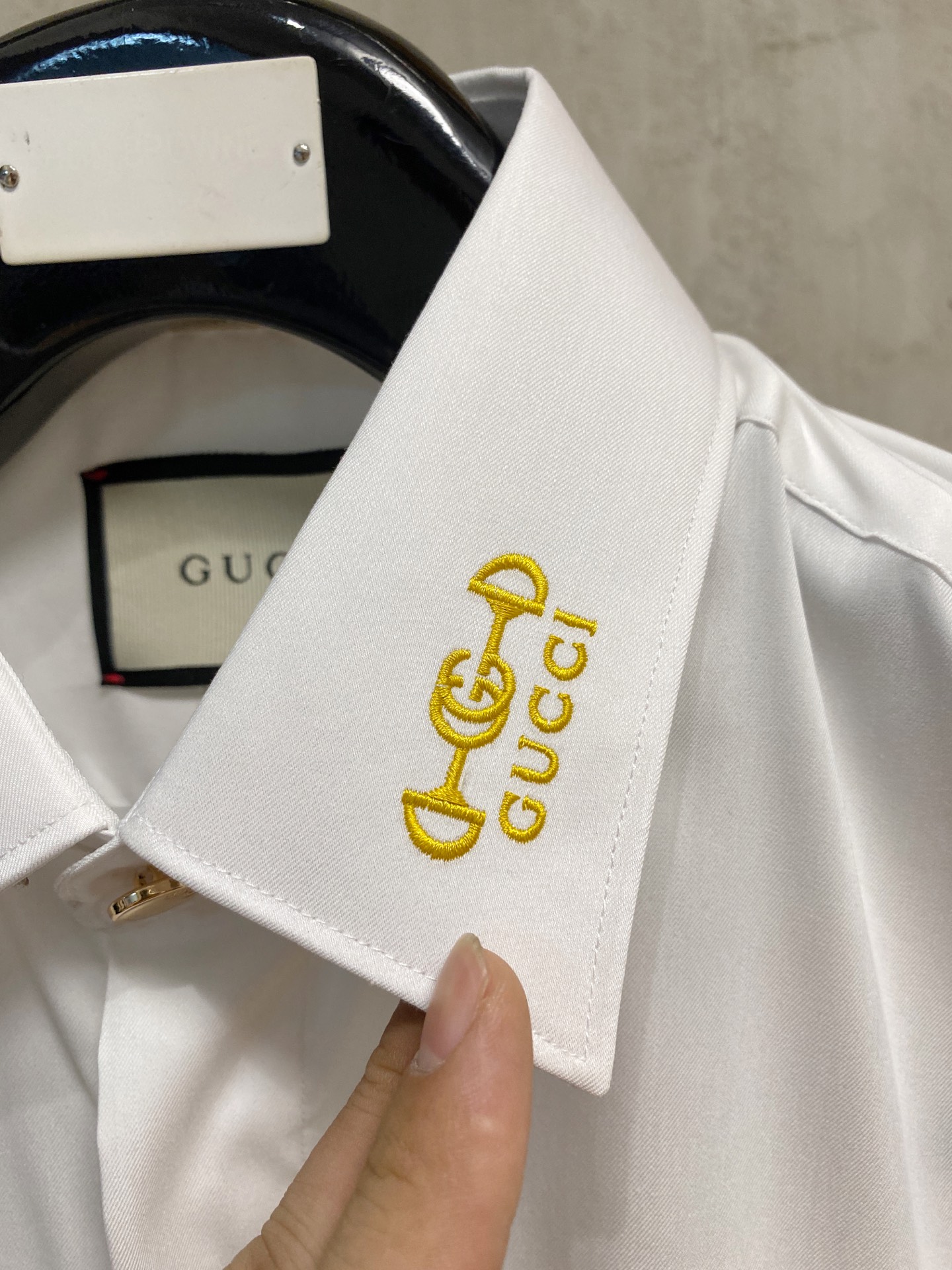 强势上新，新款不断！！！新款衬衫，高级面料高级做工，顶级品质！！！S一XXLS穿125左右m穿140左右