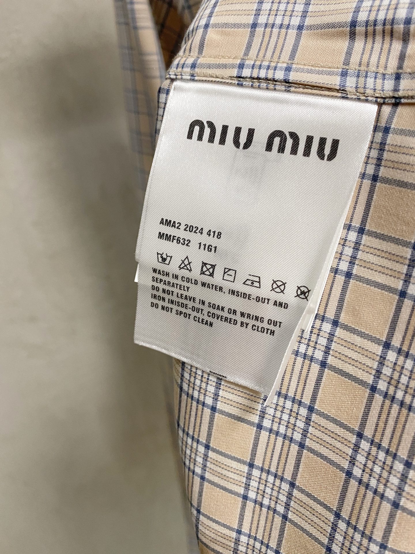 强势上新，新款不断！！！新款衬衫，高级面料高级做工，顶级品质！！！S一XXLS穿125左右m穿140左右