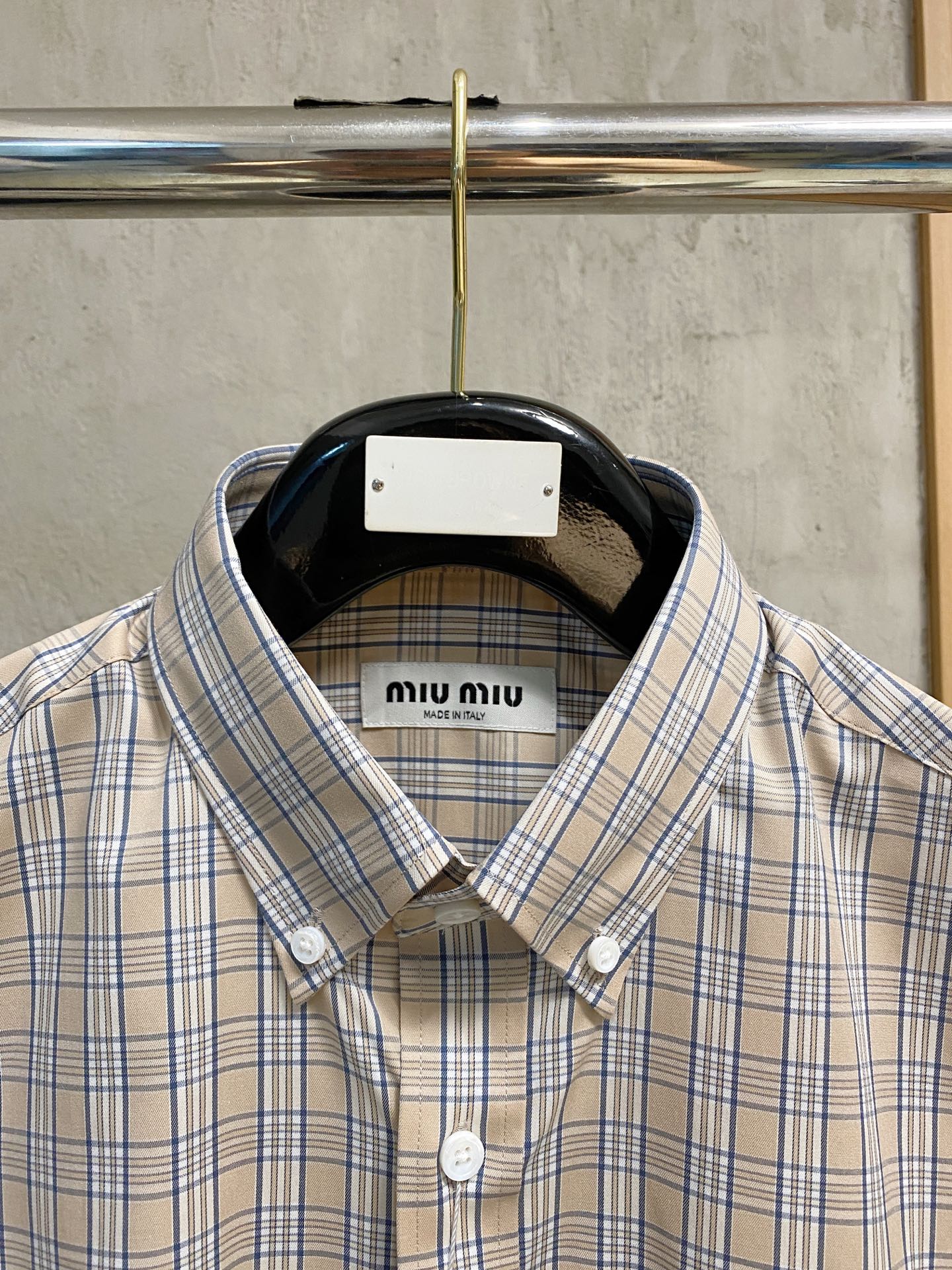 强势上新，新款不断！！！新款衬衫，高级面料高级做工，顶级品质！！！S一XXLS穿125左右m穿140左右