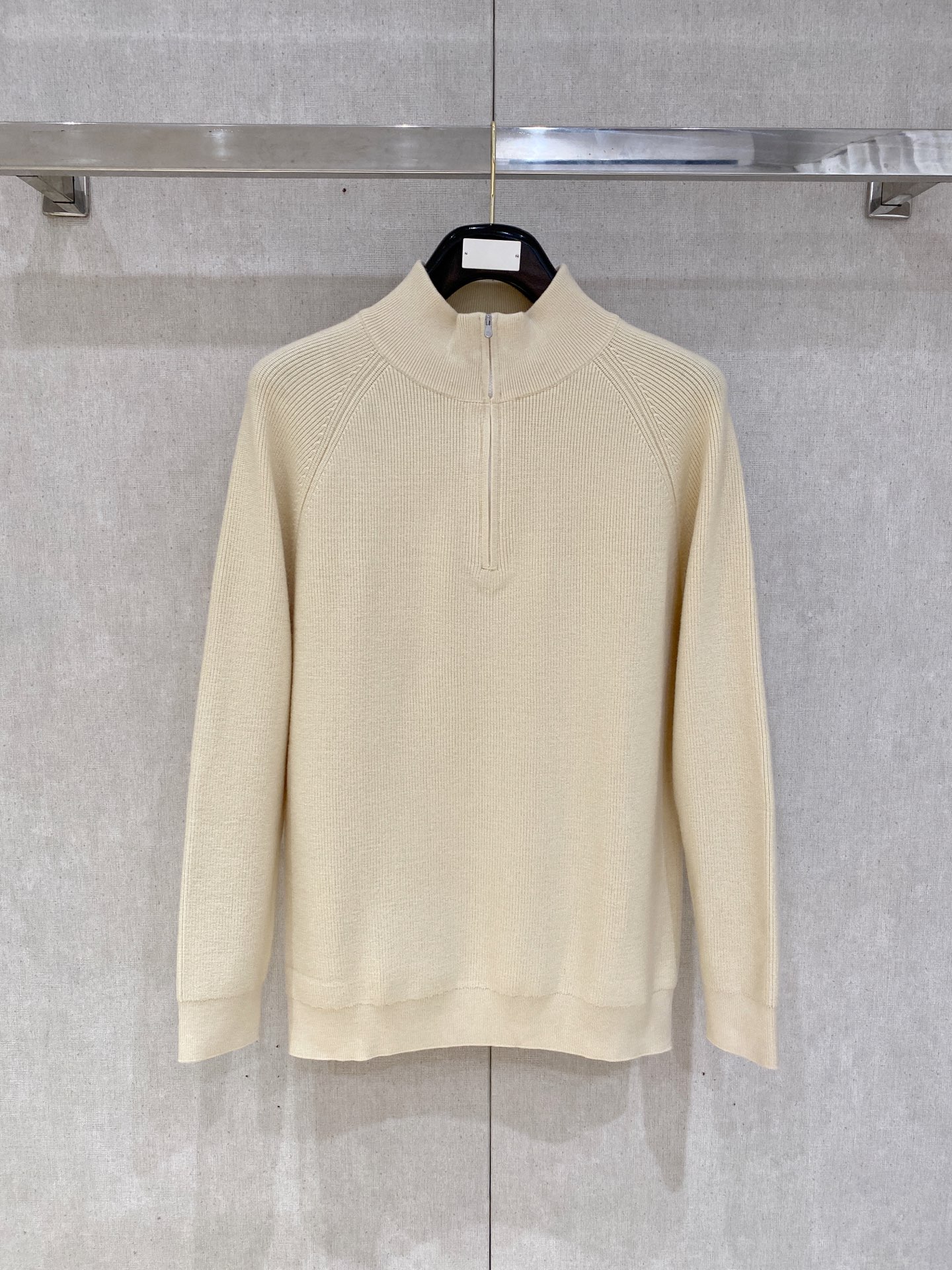 。顶级品质>专柜官网同步发售！辅料全部原版定制出品，贸易公司真品订单。高级定制进口面料，以天然植物纖維提