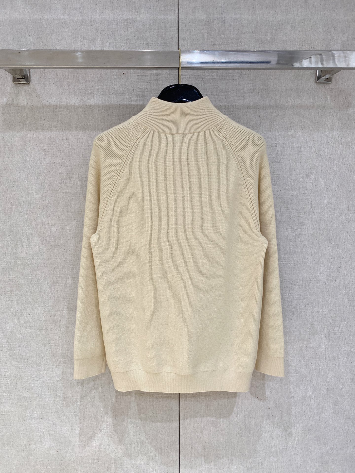 。顶级品质>专柜官网同步发售！辅料全部原版定制出品，贸易公司真品订单。高级定制进口面料，以天然植物纖維提