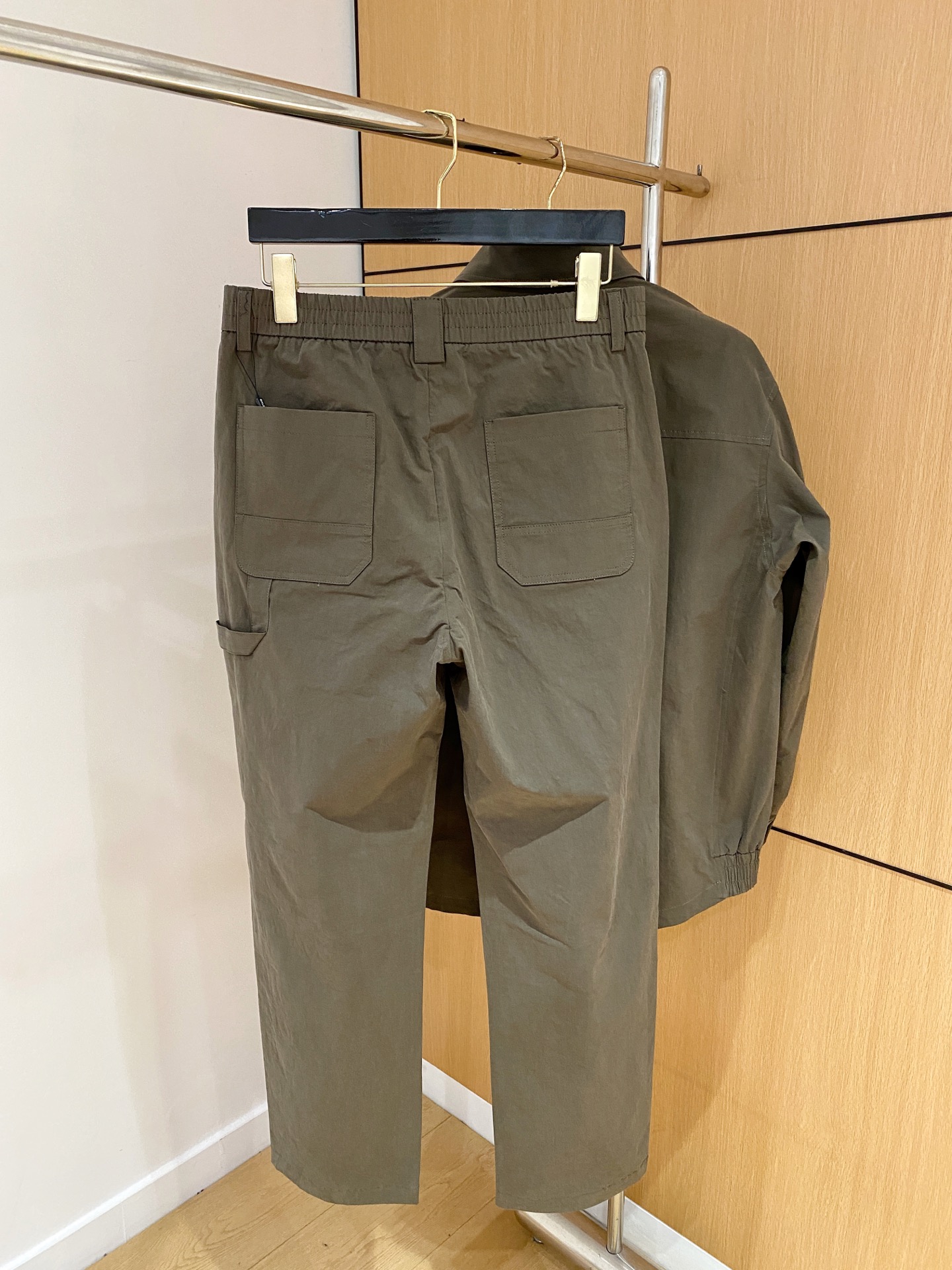 一套（不拆）巴黎世家精品套装 2025秋冬新款套装 走秀款 定制原版牛仔面料 搭配夹克版型设计 非常洋气