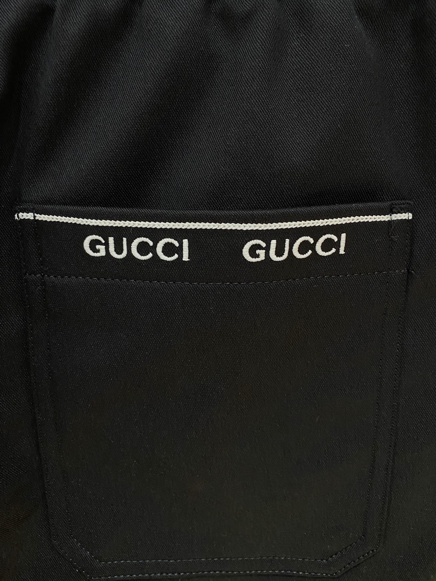 一套（不拆）古驰精品套装 2025秋冬新款套装 走秀款 定制原版牛仔面料 搭配夹克版型设计 非常洋气 版