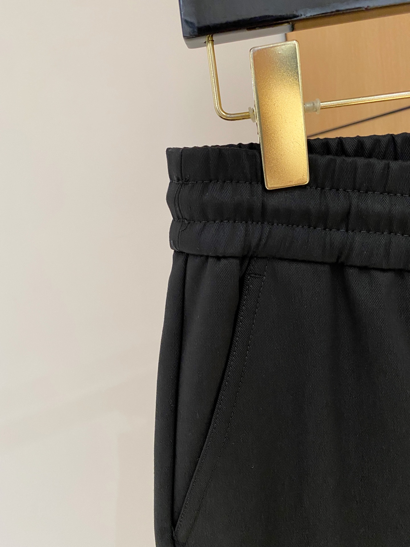 一套（不拆）古驰精品套装 2025秋冬新款套装 走秀款 定制原版牛仔面料 搭配夹克版型设计 非常洋气 版