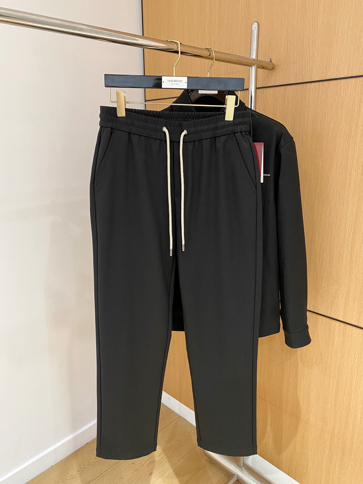 一套（不拆）古驰精品套装 2025秋冬新款套装 走秀款 定制原版牛仔面料 搭配夹克版型设计 非常洋气 版