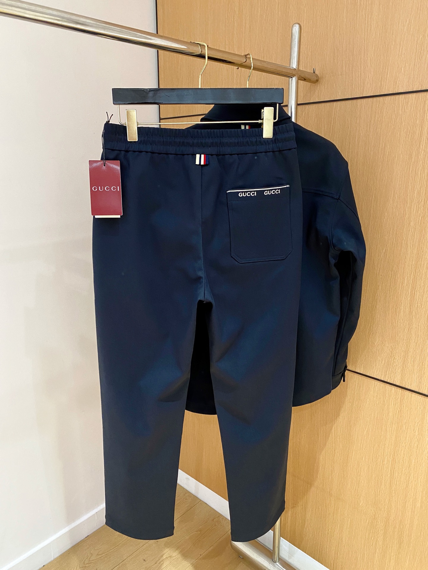 一套（不拆）古驰精品套装 2025秋冬新款套装 走秀款 定制原版牛仔面料 搭配夹克版型设计 非常洋气 版