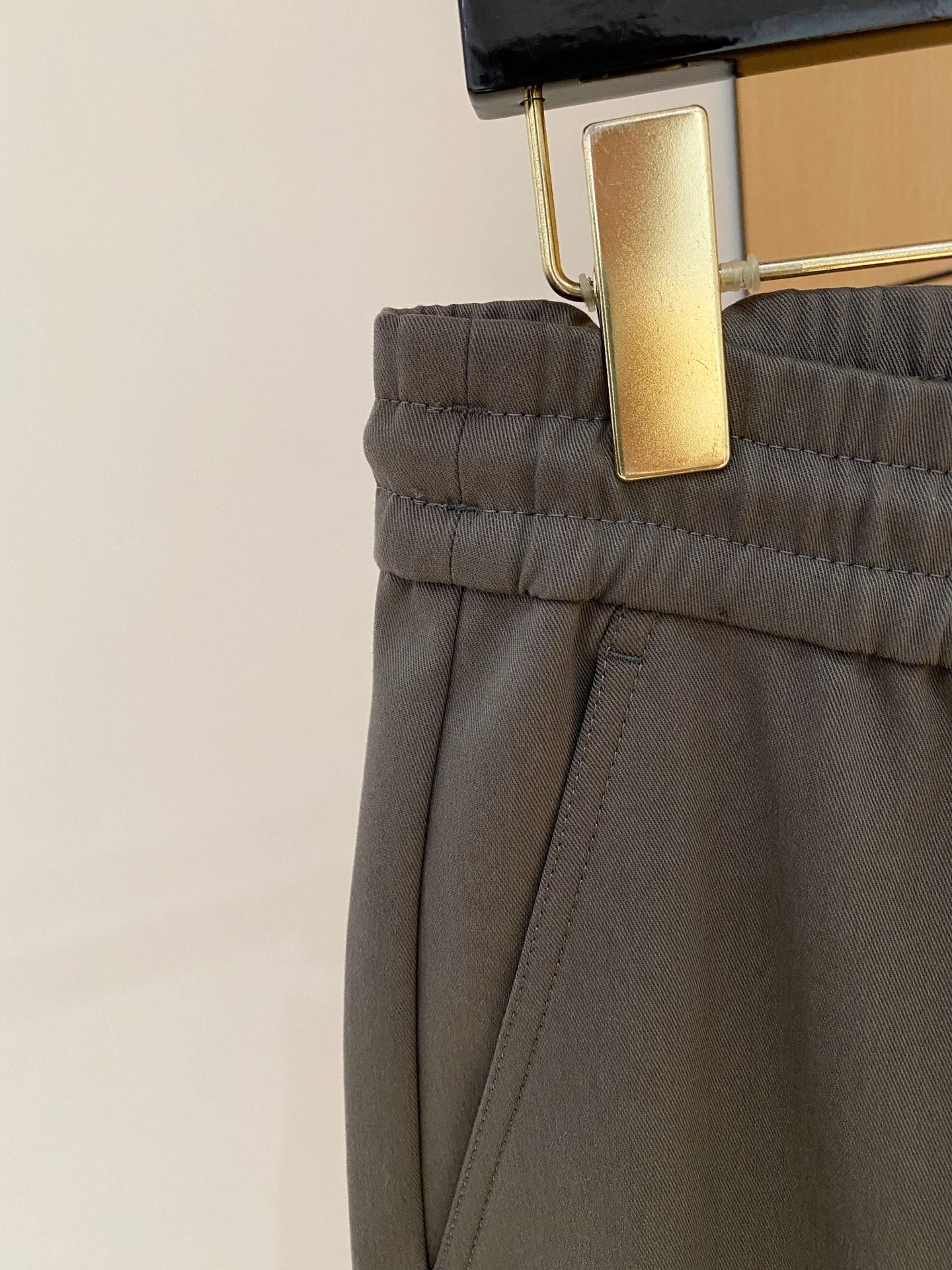 一套（不拆）古驰精品套装 2025秋冬新款套装 走秀款 定制原版牛仔面料 搭配夹克版型设计 非常洋气 版