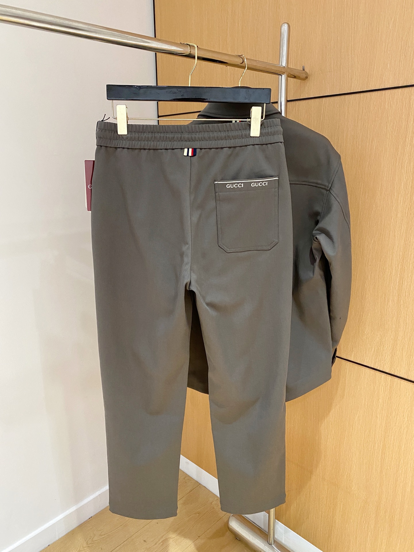 一套（不拆）古驰精品套装 2025秋冬新款套装 走秀款 定制原版牛仔面料 搭配夹克版型设计 非常洋气 版