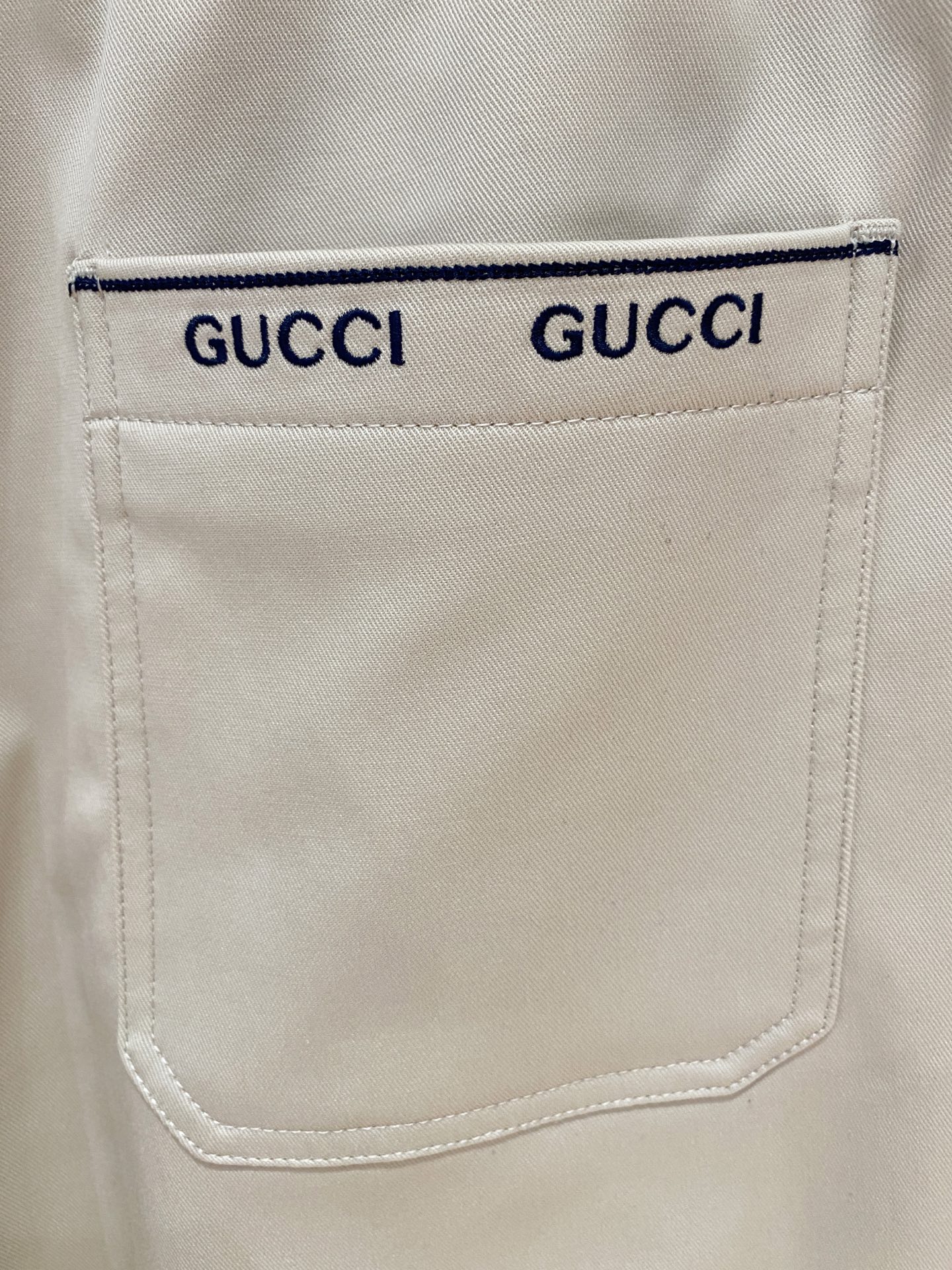 一套（不拆）古驰精品套装 2025秋冬新款套装 走秀款 定制原版牛仔面料 搭配夹克版型设计 非常洋气 版