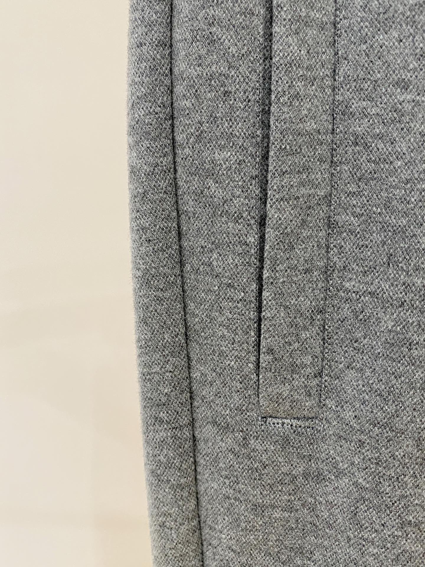 。一套发售 独家首发❤️高端原单品质BC 老钱风穿搭 重磅羊毛羊绒套装！飞行夹克拉链翻领羊绒外套搭配 直