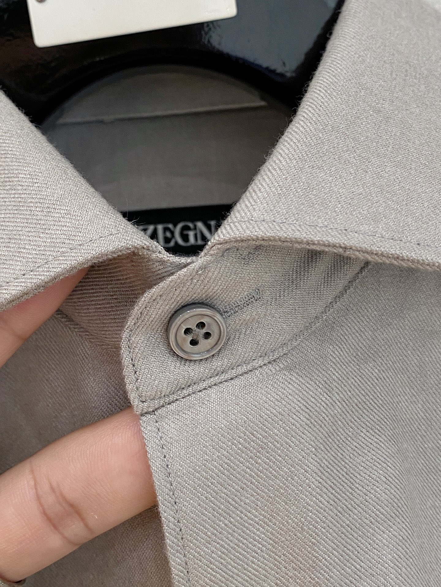 🌾退换🔥 强势上新，新款不断！！！新款衬衫，高级面料高级做工，顶级品质！！！S一XXLS穿125左右m穿