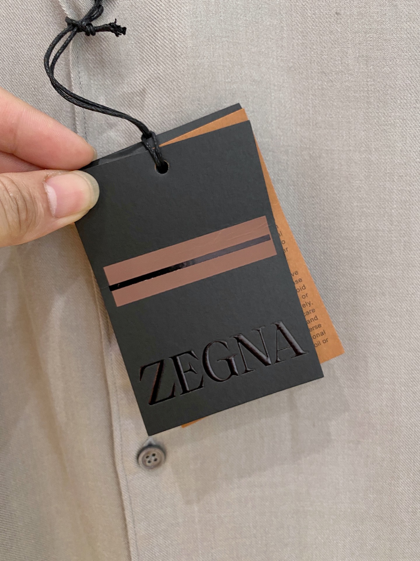 🌾退换🔥 强势上新，新款不断！！！新款衬衫，高级面料高级做工，顶级品质！！！S一XXLS穿125左右m穿