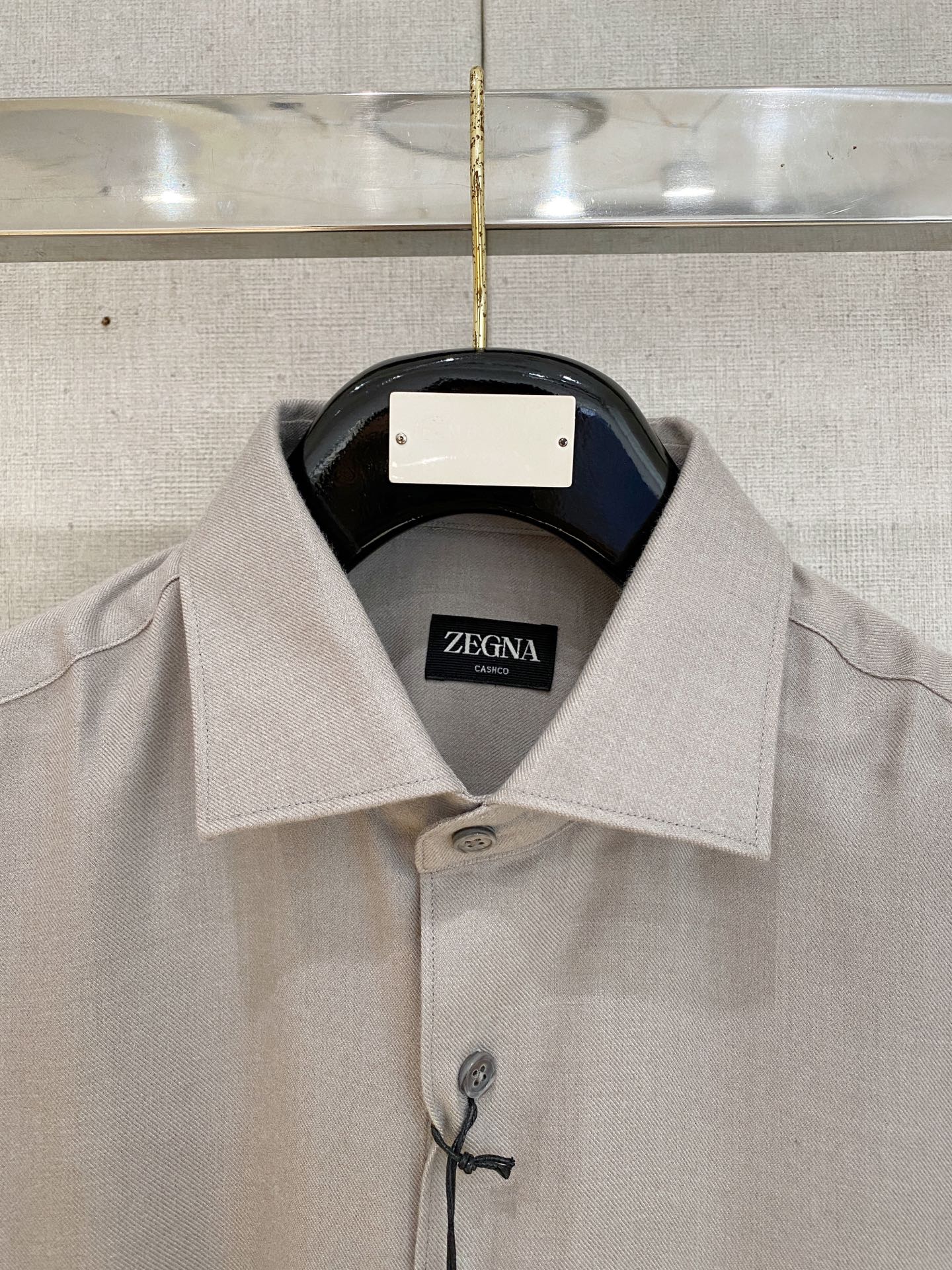 🌾退换🔥 强势上新，新款不断！！！新款衬衫，高级面料高级做工，顶级品质！！！S一XXLS穿125左右m穿