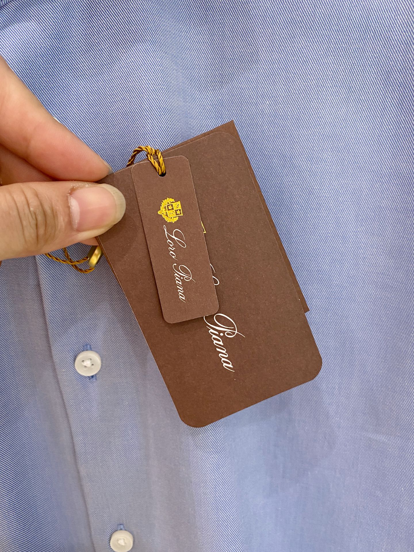 🌾退换🔥 强势上新，新款不断！！！新款衬衫，高级面料高级做工，顶级品质！！！S一XXLS穿125左右m穿