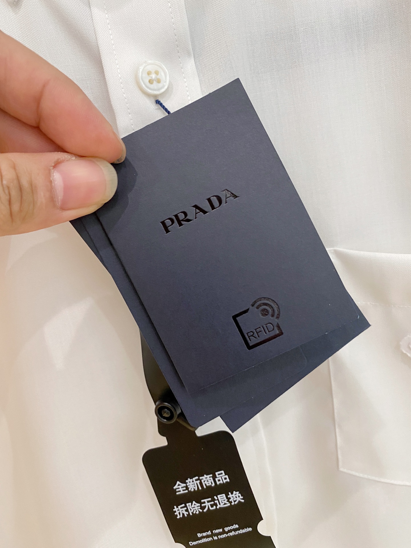 🌾退换🔥 强势上新，新款不断！！！新款衬衫，高级面料高级做工，顶级品质！！！S一XXLS穿125左右m穿