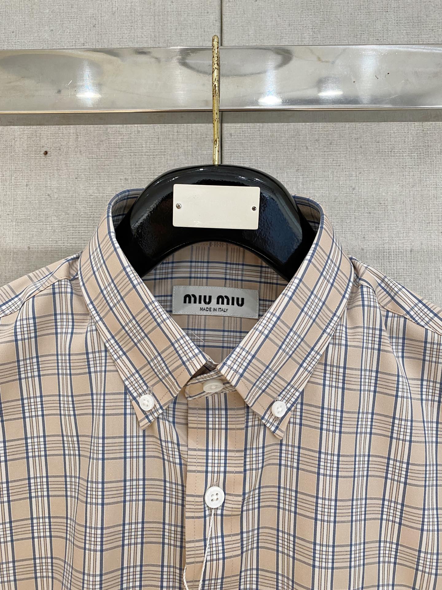 🌾退换🔥 强势上新，新款不断！！！新款衬衫，高级面料高级做工，顶级品质！！！S一XXLS穿125左右m穿