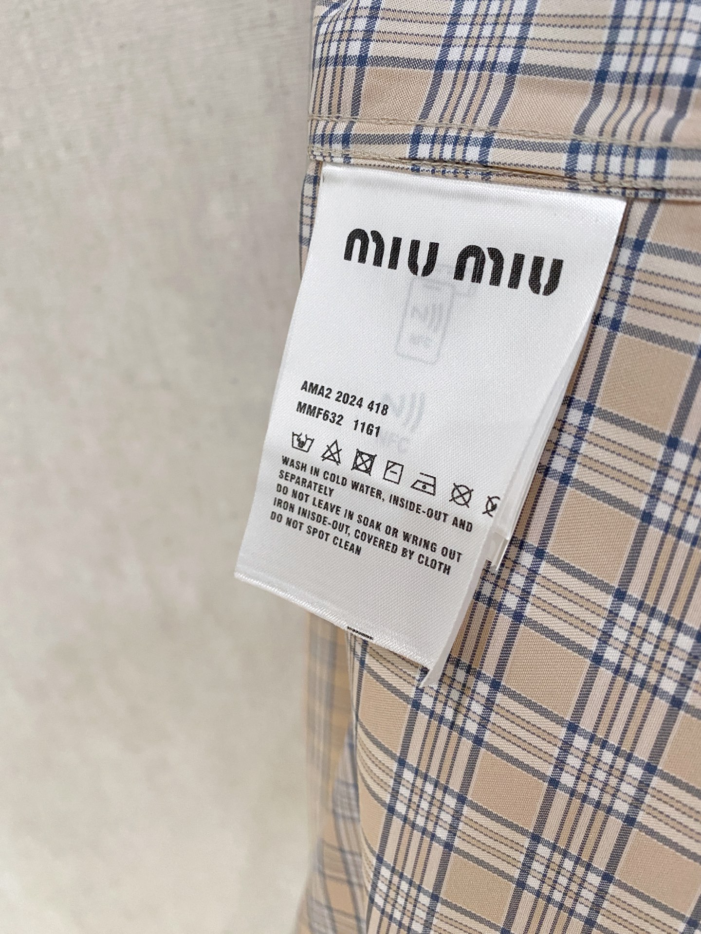 🌾退换🔥 强势上新，新款不断！！！新款衬衫，高级面料高级做工，顶级品质！！！S一XXLS穿125左右m穿