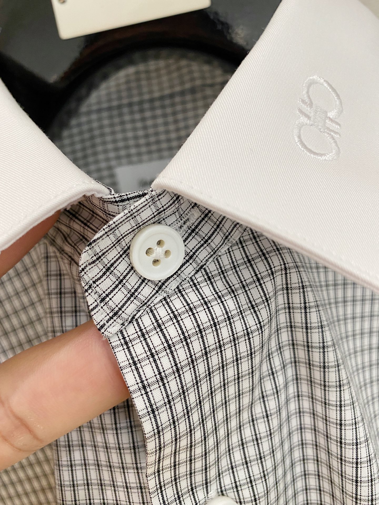 🌾退换🔥 强势上新，新款不断！！！新款衬衫，高级面料高级做工，顶级品质！！！S一XXLS穿125左右m穿