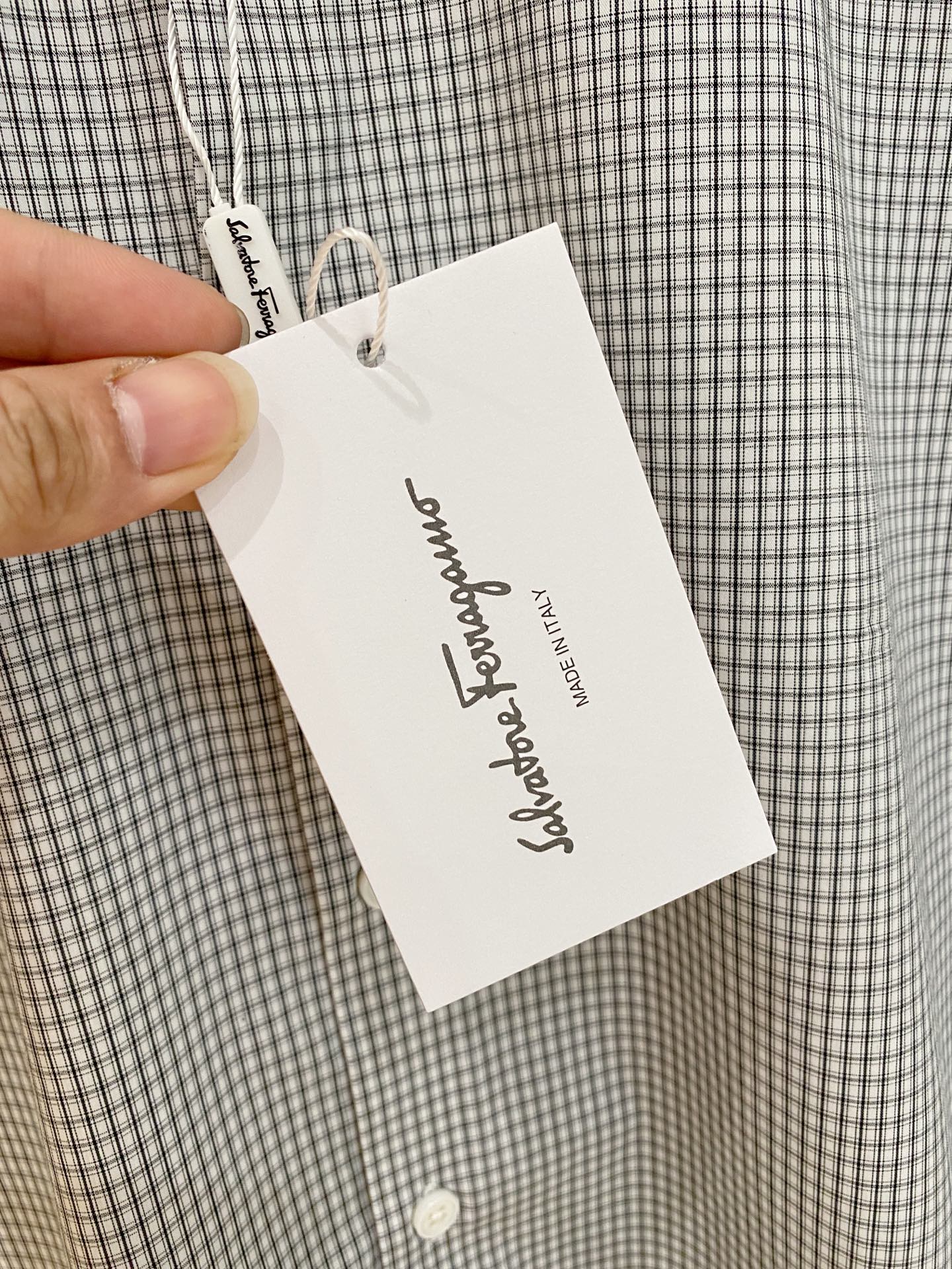 🌾退换🔥 强势上新，新款不断！！！新款衬衫，高级面料高级做工，顶级品质！！！S一XXLS穿125左右m穿