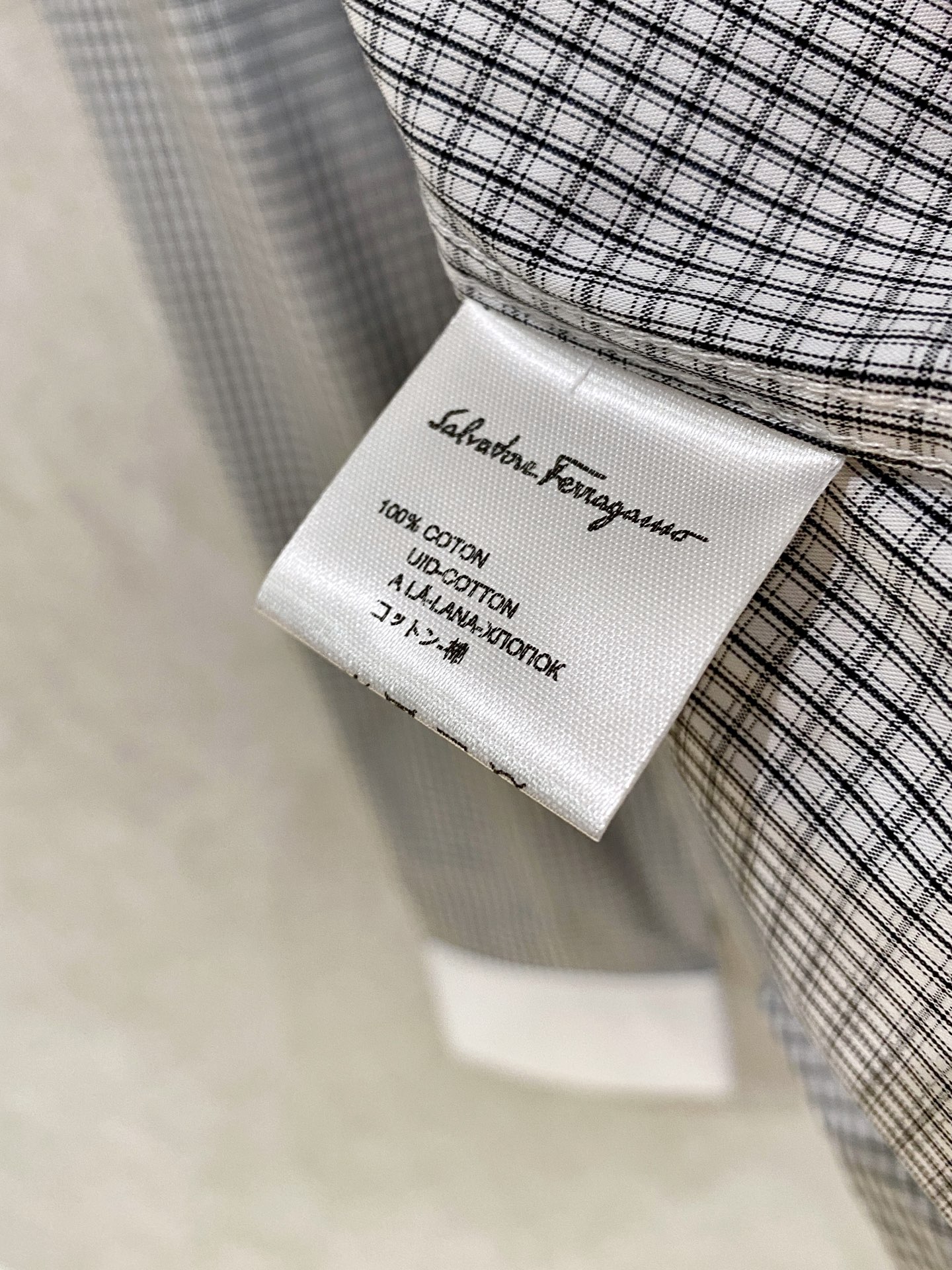 🌾退换🔥 强势上新，新款不断！！！新款衬衫，高级面料高级做工，顶级品质！！！S一XXLS穿125左右m穿