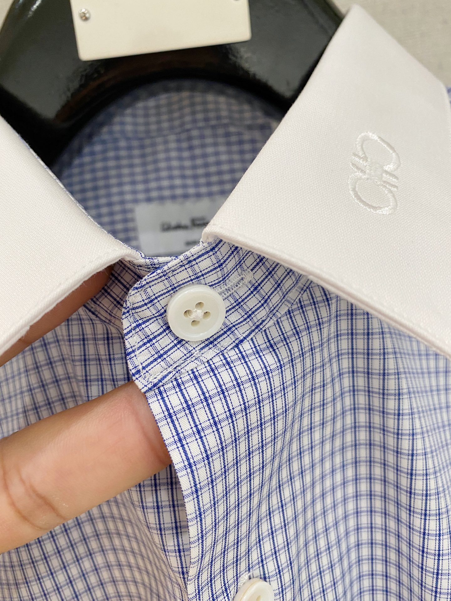 🌾退换🔥 强势上新，新款不断！！！新款衬衫，高级面料高级做工，顶级品质！！！S一XXLS穿125左右m穿