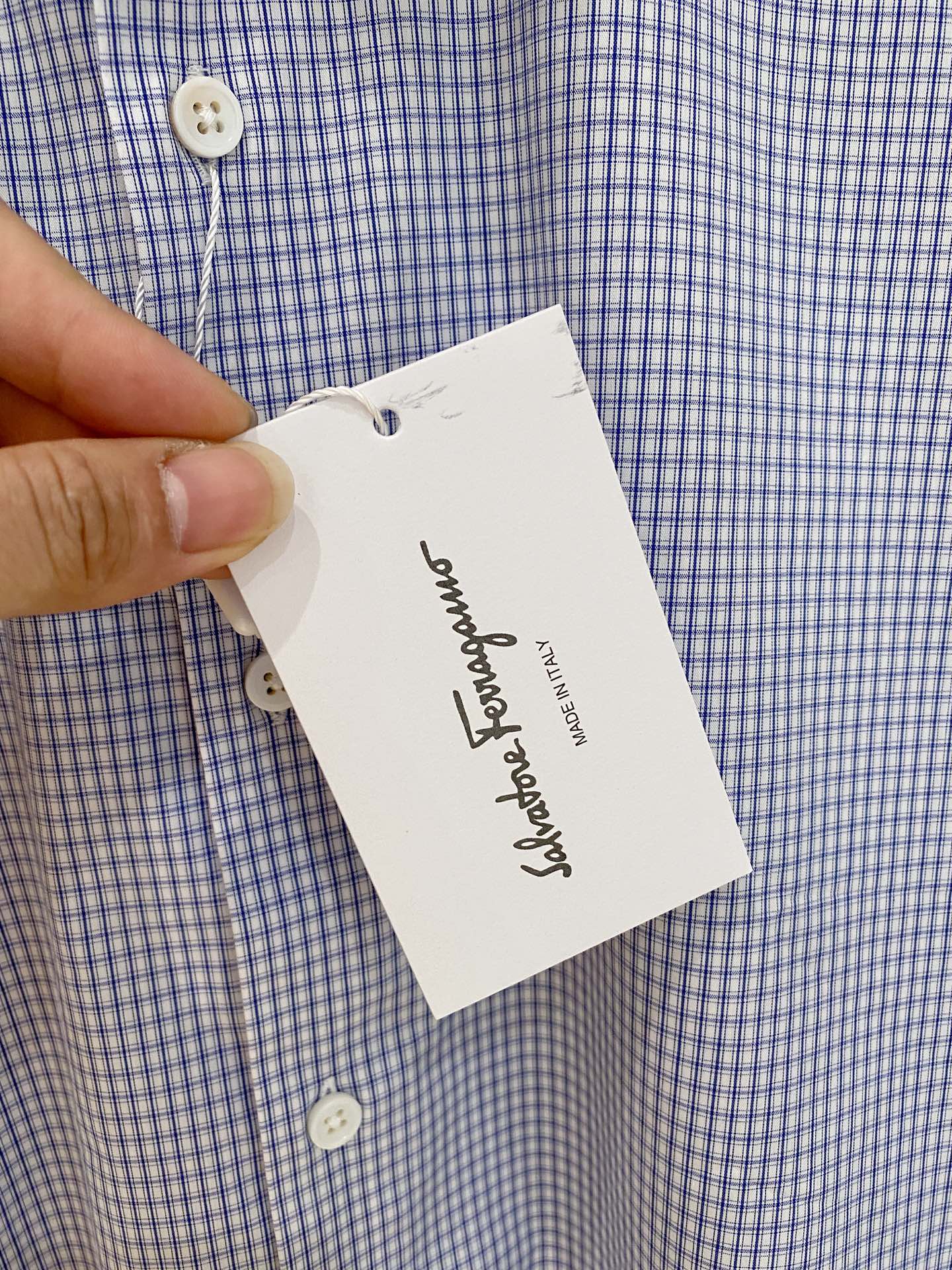 🌾退换🔥 强势上新，新款不断！！！新款衬衫，高级面料高级做工，顶级品质！！！S一XXLS穿125左右m穿