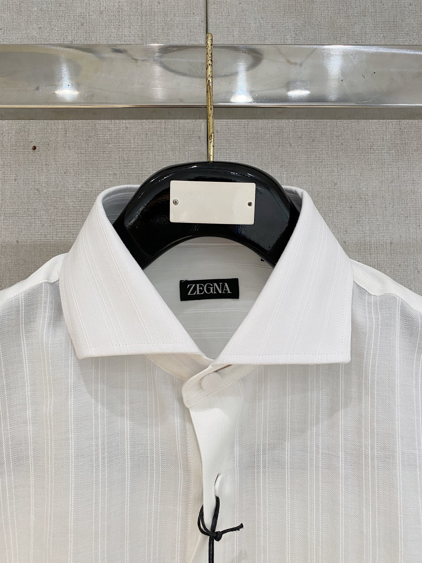 🌾退换🔥 强势上新，新款不断！！！新款衬衫，高级面料高级做工，顶级品质！！！S一XXLS穿125左右m穿