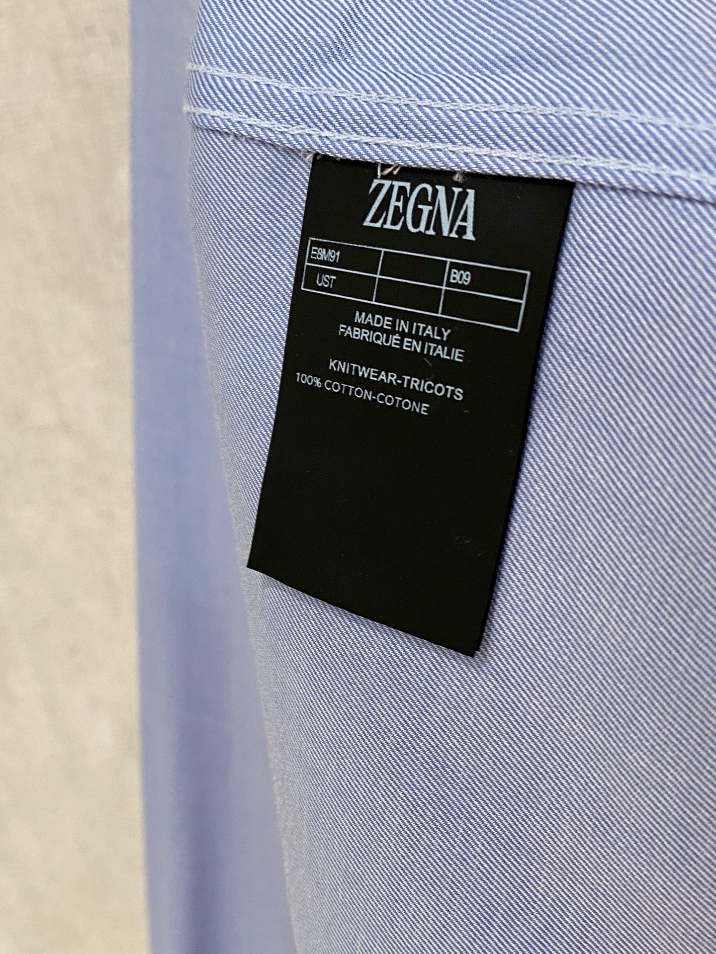 🌾退换🔥 强势上新，新款不断！！！新款衬衫，高级面料高级做工，顶级品质！！！S一XXLS穿125左右m穿