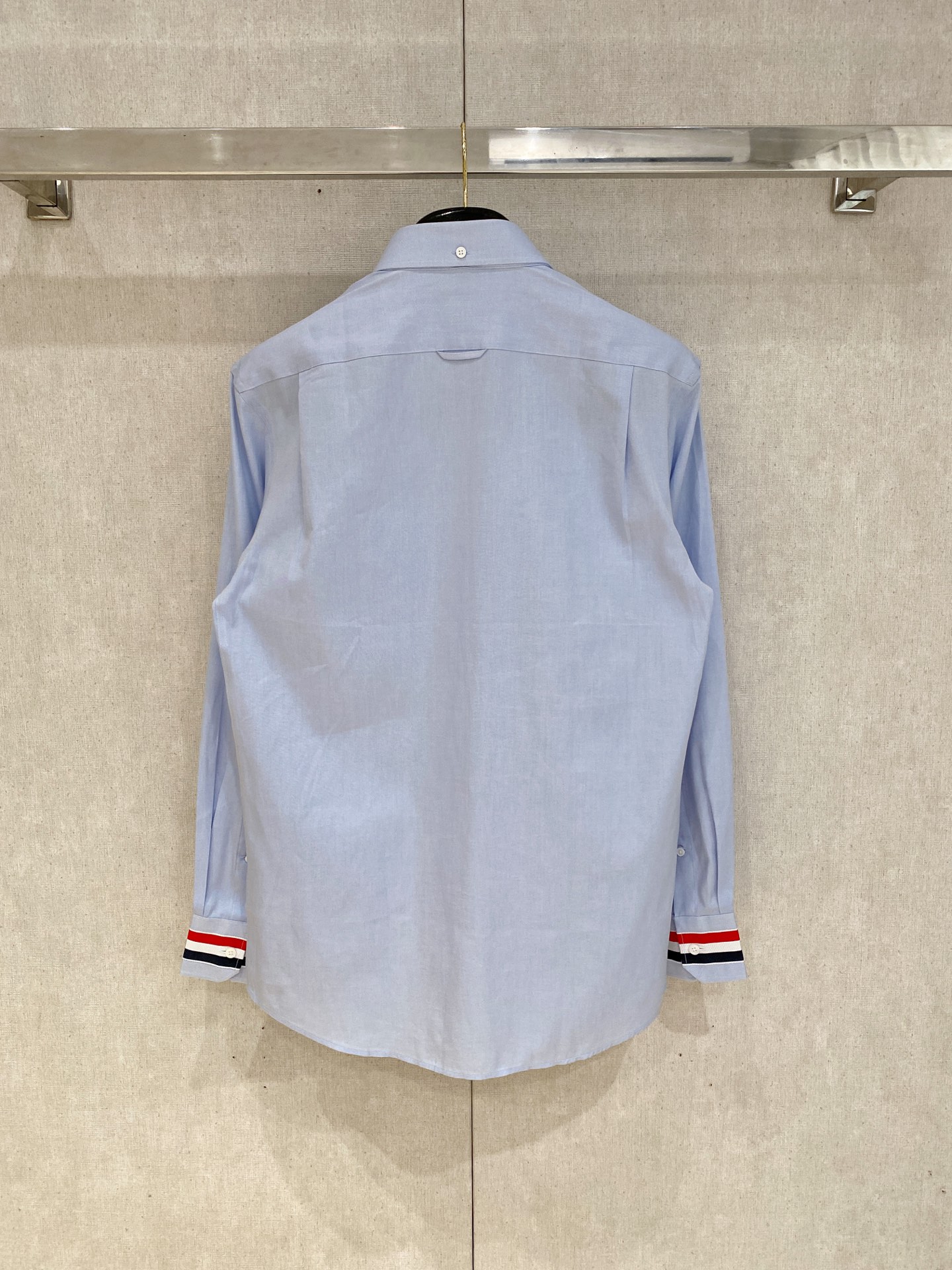 🌾退换🔥 强势上新，新款不断！！！新款衬衫，高级面料高级做工，顶级品质！！！S一XXLS穿125左右m穿