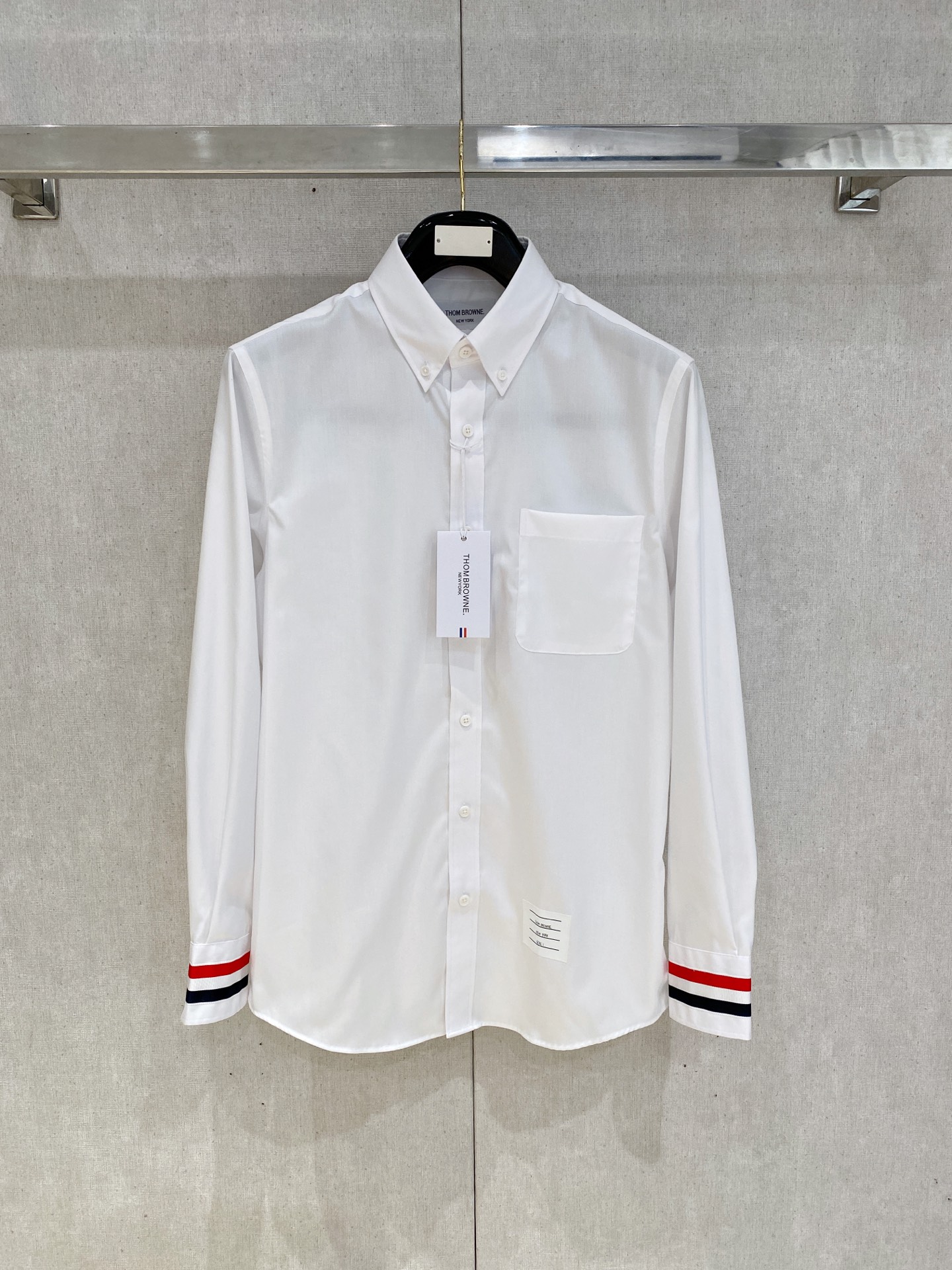 🌾退换🔥 强势上新，新款不断！！！新款衬衫，高级面料高级做工，顶级品质！！！S一XXLS穿125左右m穿