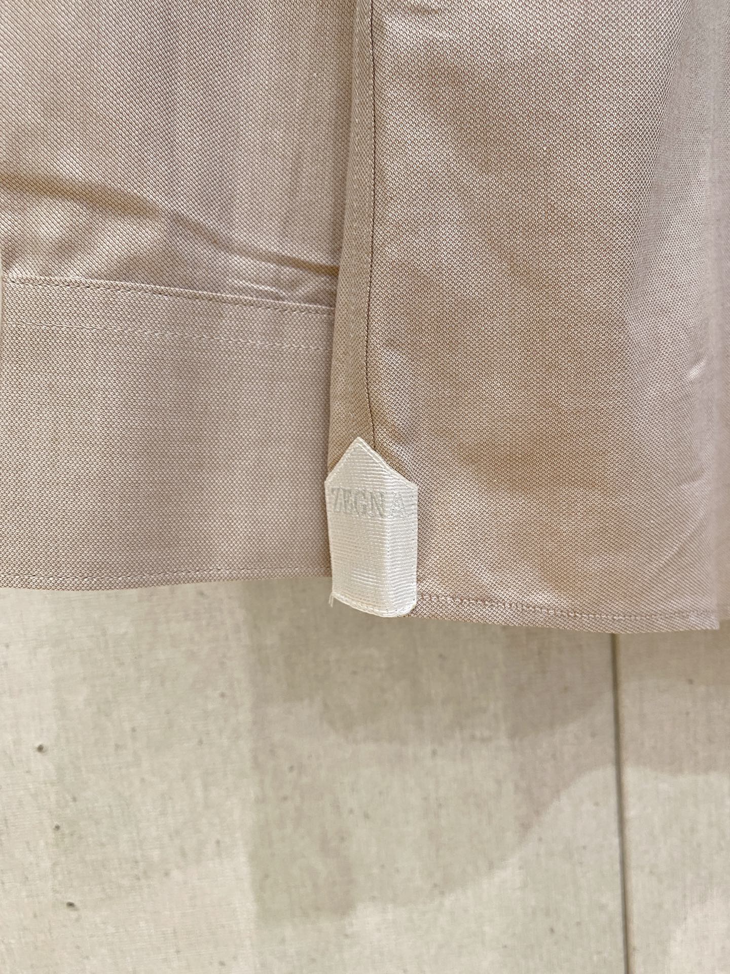 🌾退换🔥 强势上新，新款不断！！！新款衬衫，高级面料高级做工，顶级品质！！！S一XXLS穿125左右m穿