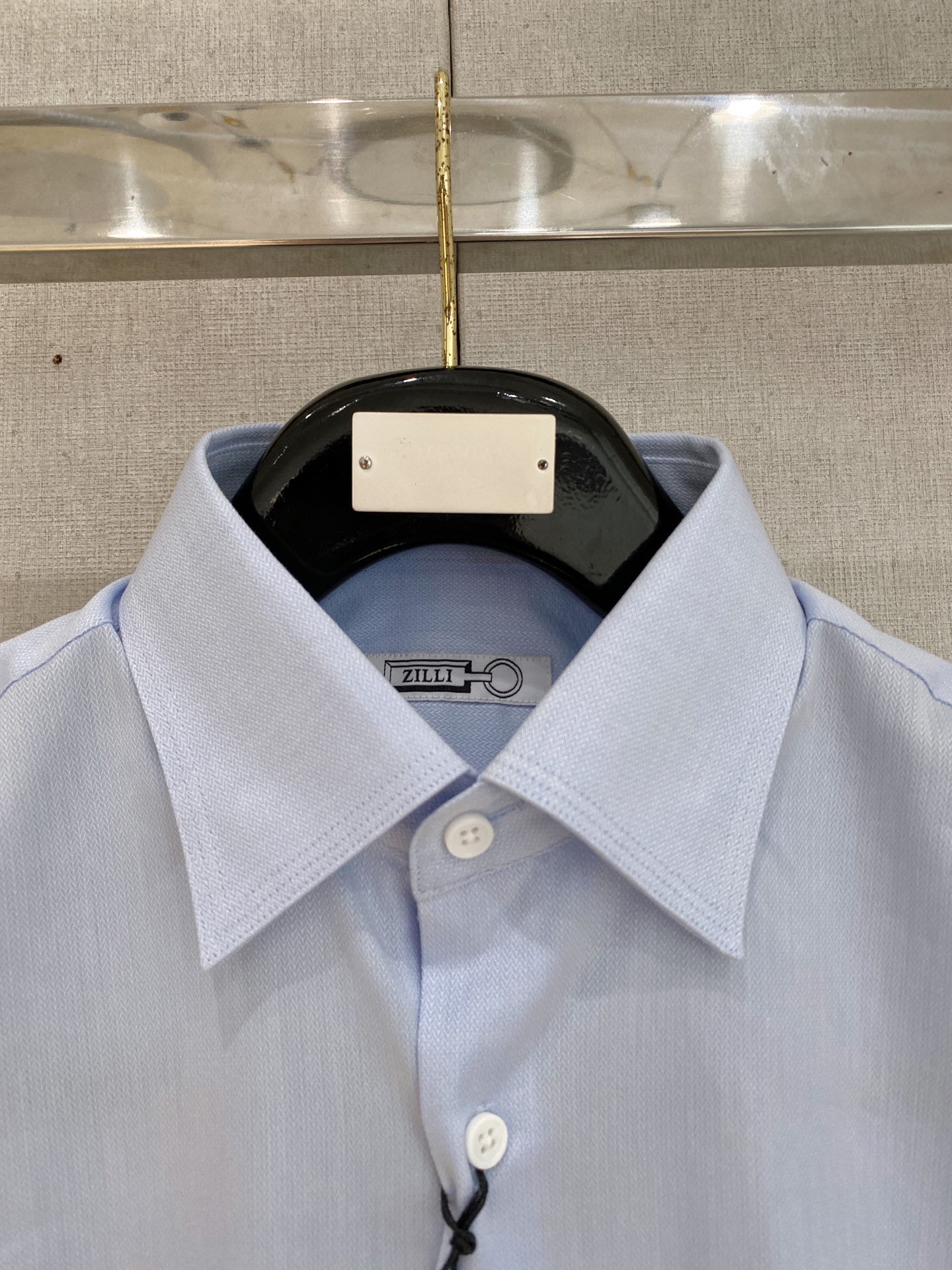 🌾退换🔥 强势上新，新款不断！！！新款衬衫，高级面料高级做工，顶级品质！！！S一XXLS穿125左右m穿