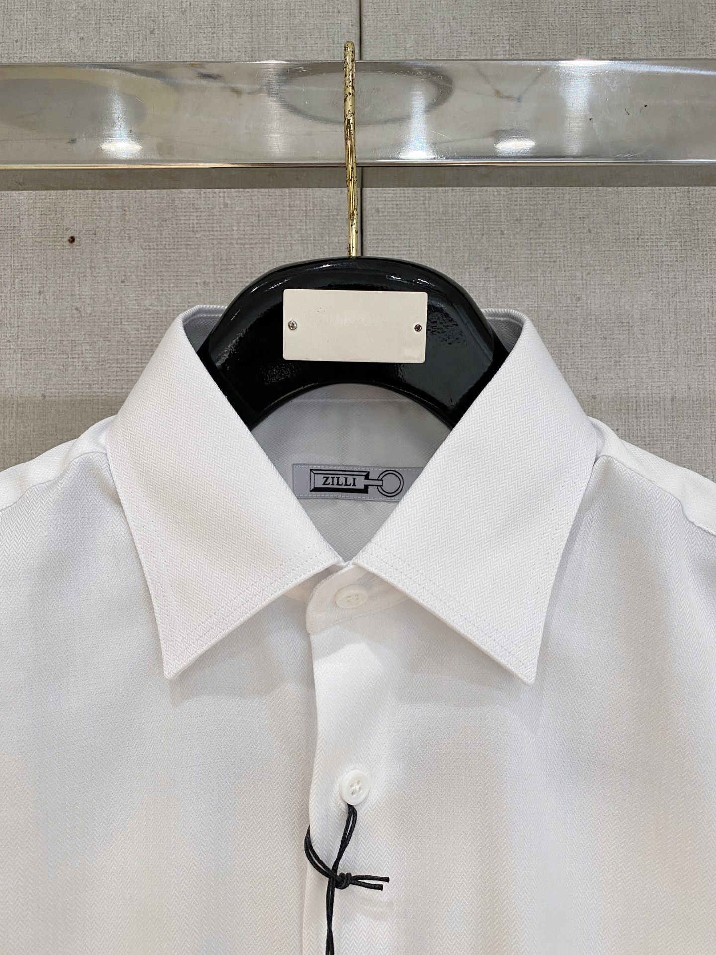 🌾退换🔥 强势上新，新款不断！！！新款衬衫，高级面料高级做工，顶级品质！！！S一XXLS穿125左右m穿