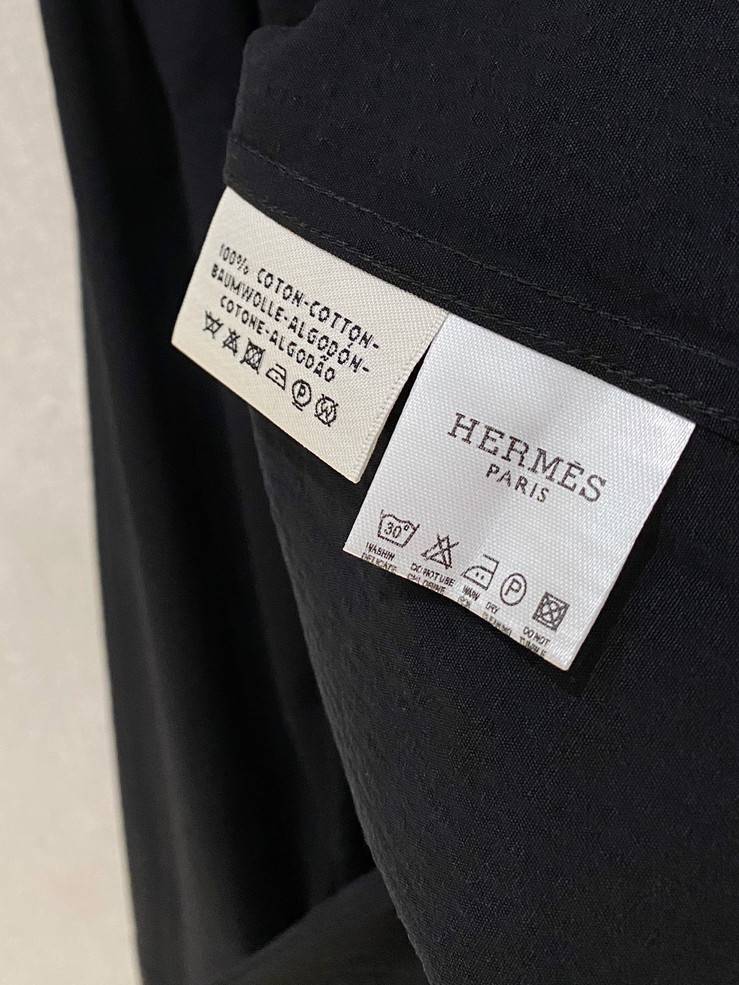 🌾退换🔥 强势上新，新款不断！！！新款衬衫，高级面料高级做工，顶级品质！！！S一XXLS穿125左右m穿