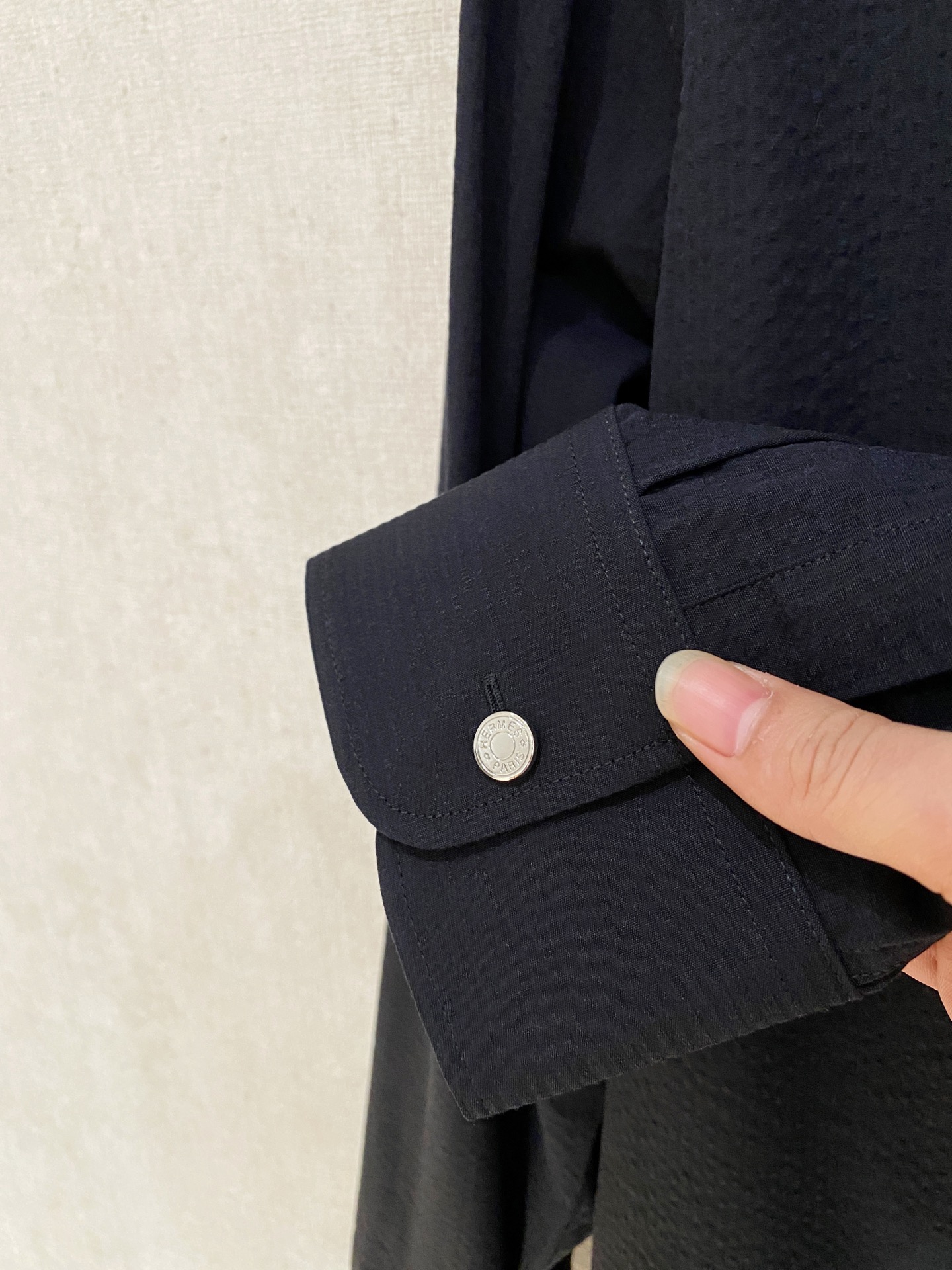 🌾退换🔥 强势上新，新款不断！！！新款衬衫，高级面料高级做工，顶级品质！！！S一XXLS穿125左右m穿