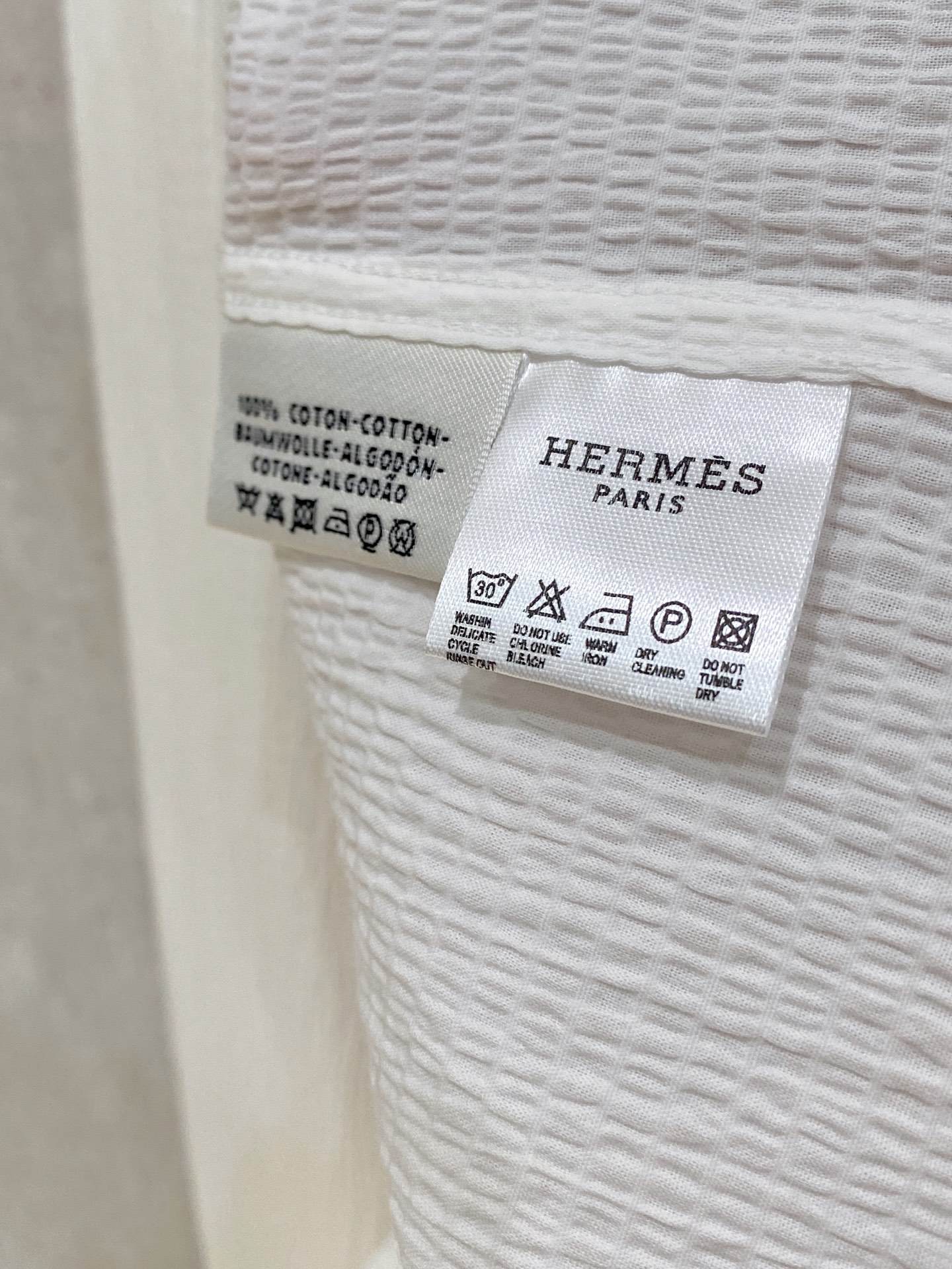 🌾退换🔥 强势上新，新款不断！！！新款衬衫，高级面料高级做工，顶级品质！！！S一XXLS穿125左右m穿