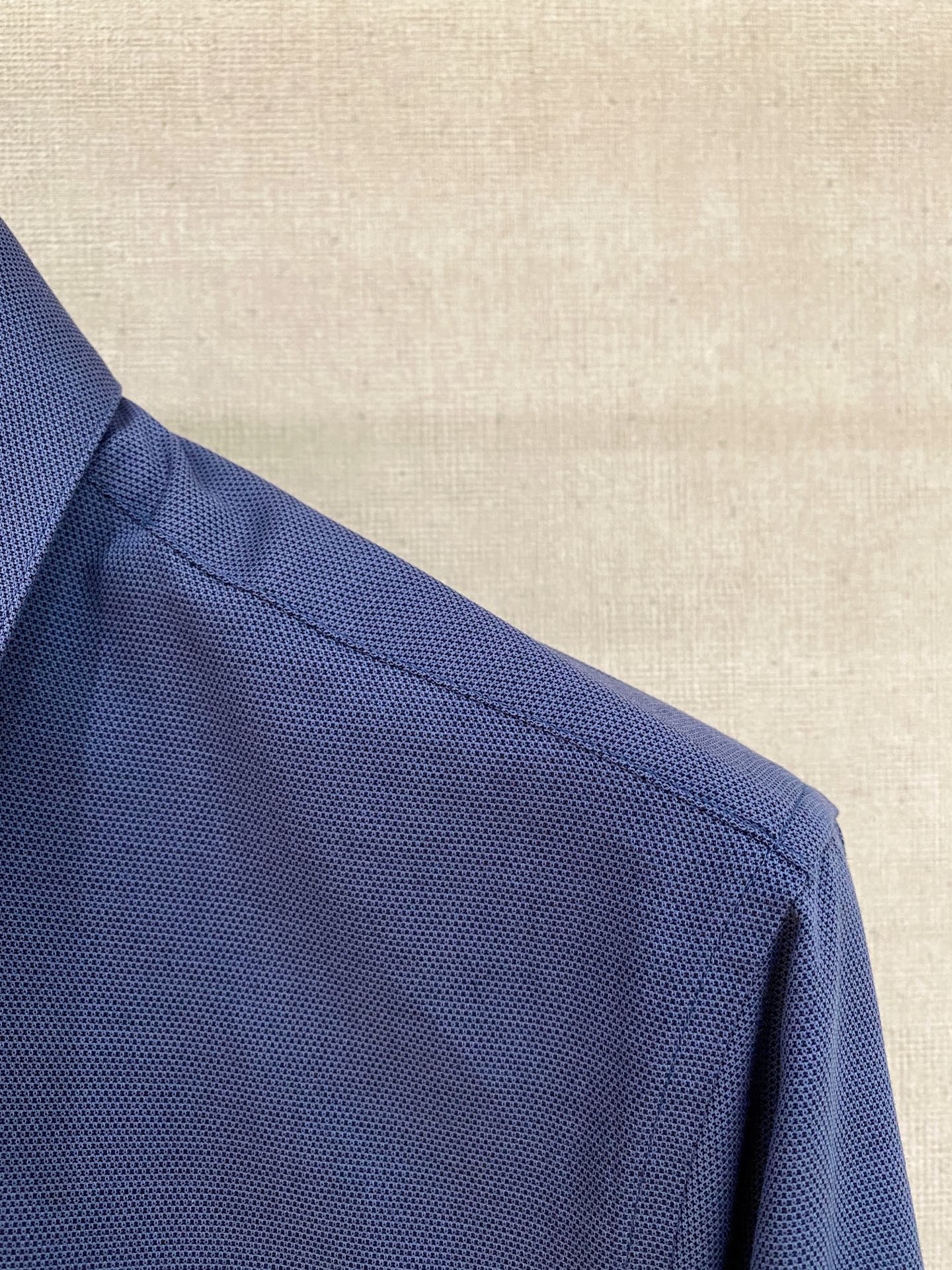 🌾退换🔥 强势上新，新款不断！！！新款衬衫，高级面料高级做工，顶级品质！！！S一XXLS穿125左右m穿