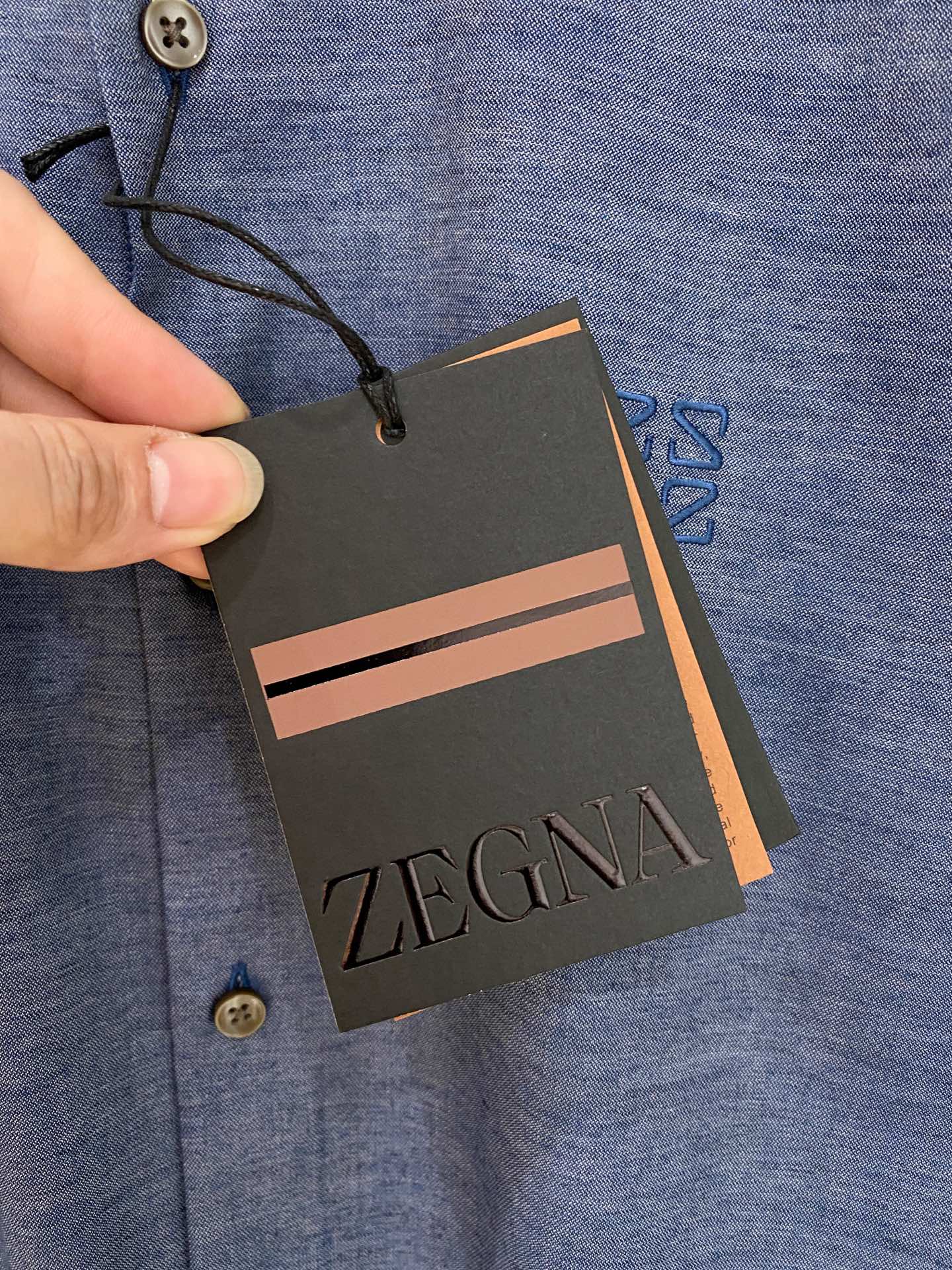 🌾退换🔥 强势上新，新款不断！！！新款衬衫，高级面料高级做工，顶级品质！！！S一XXLS穿125左右m穿