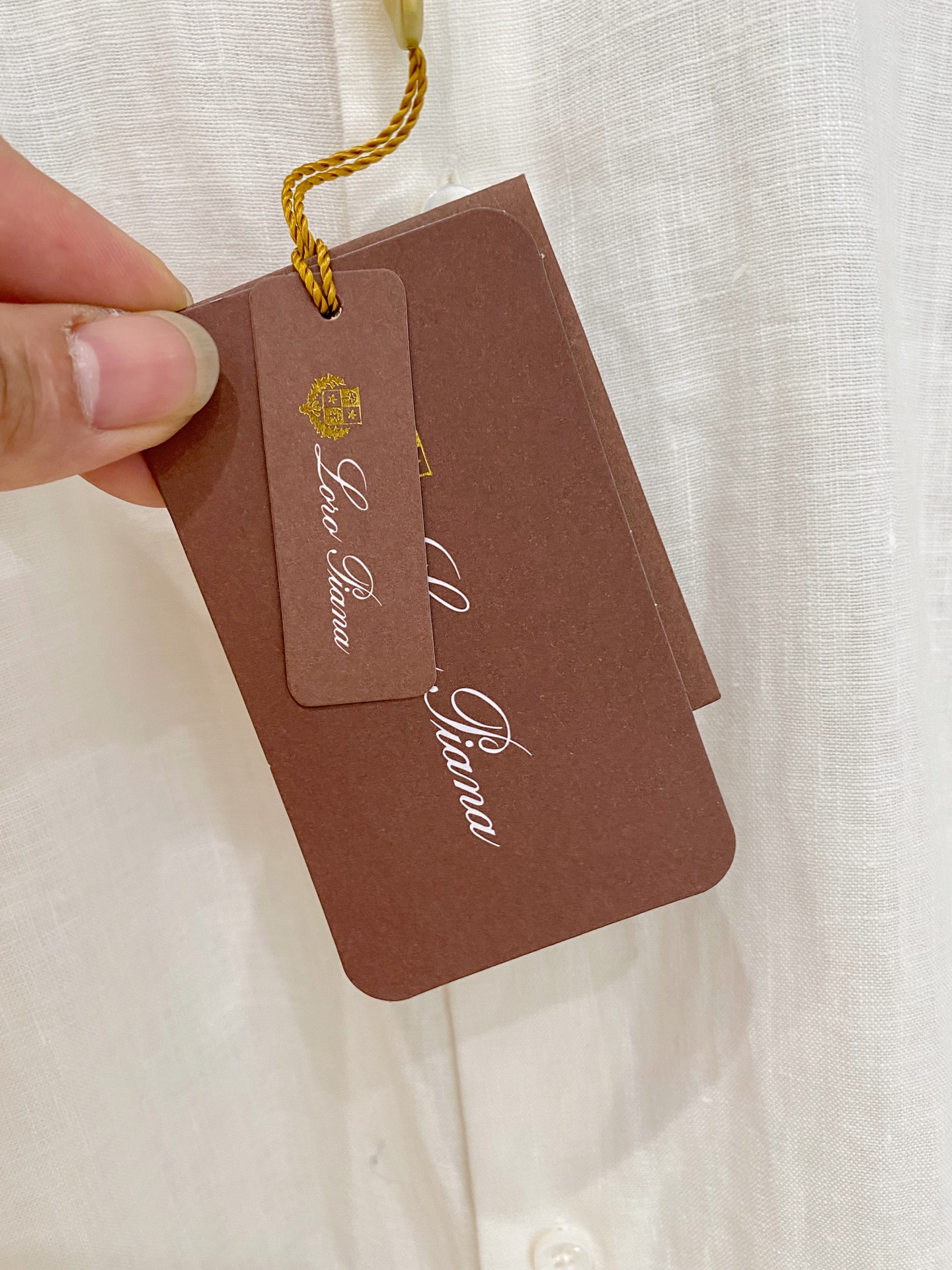 🌾退换🔥史诗级别的亚麻衬衫，独家巨献，胸前刺绣logo多色入荷。原汁原味100%亚麻面料衬衫，麻料以其独