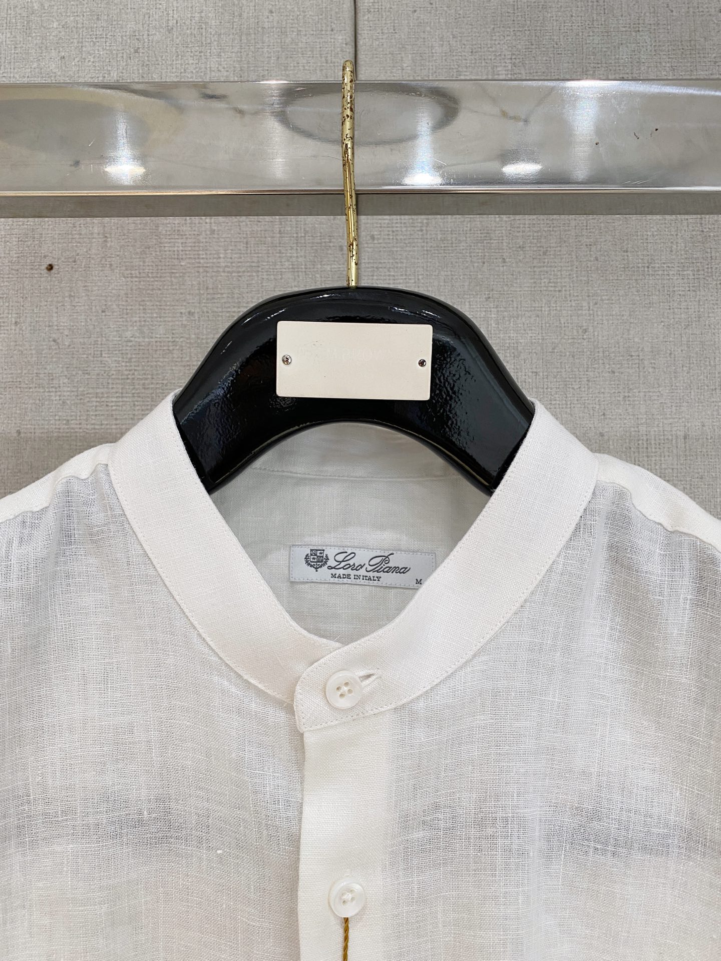 🌾退换🔥史诗级别的亚麻衬衫，独家巨献，胸前刺绣logo多色入荷。原汁原味100%亚麻面料衬衫，麻料以其独