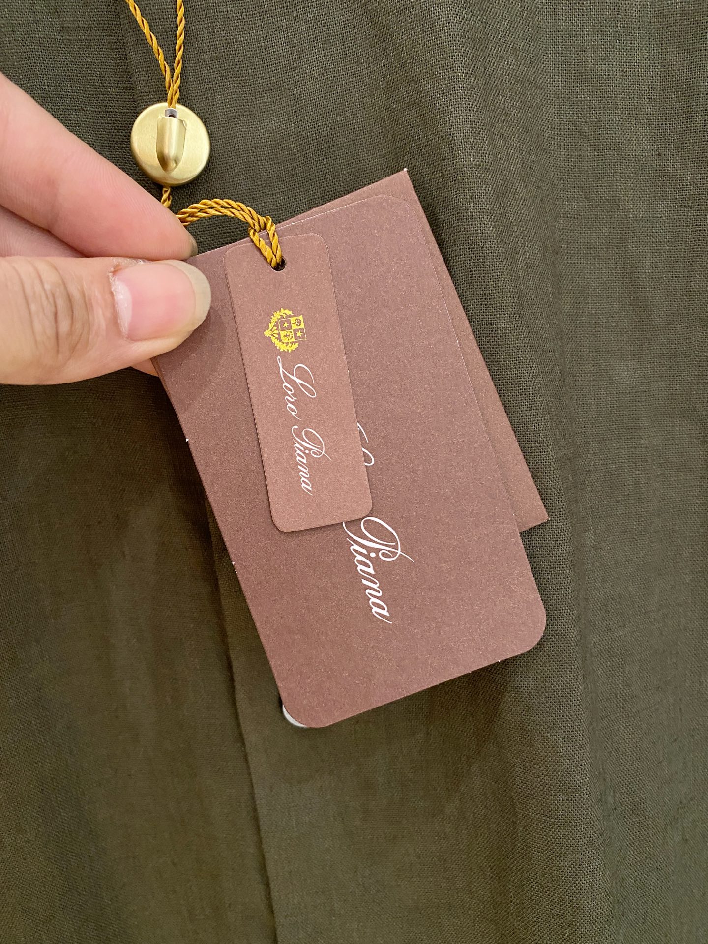 🌾退换🔥史诗级别的亚麻衬衫，独家巨献，胸前刺绣logo多色入荷。原汁原味100%亚麻面料衬衫，麻料以其独