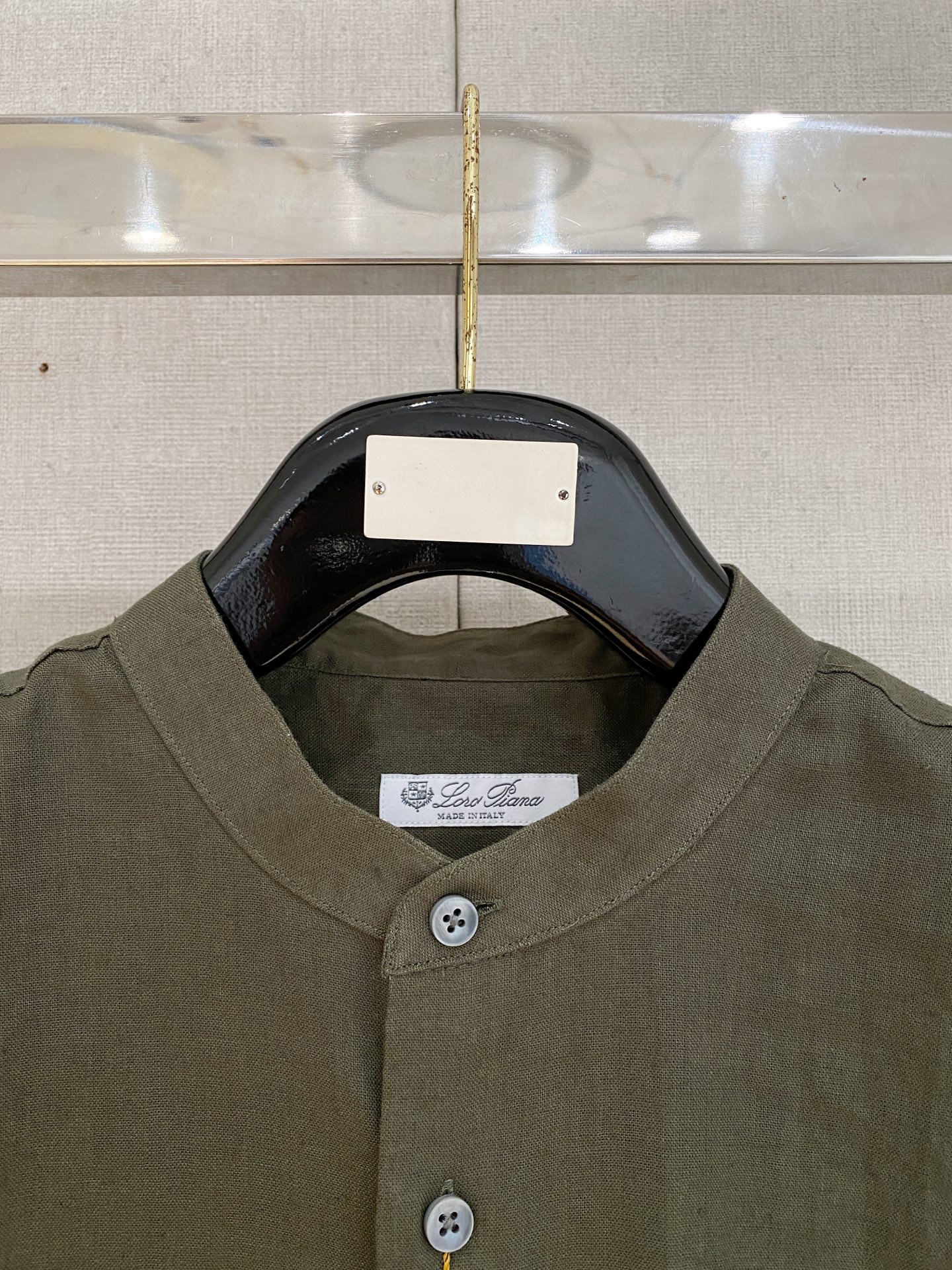 🌾退换🔥史诗级别的亚麻衬衫，独家巨献，胸前刺绣logo多色入荷。原汁原味100%亚麻面料衬衫，麻料以其独