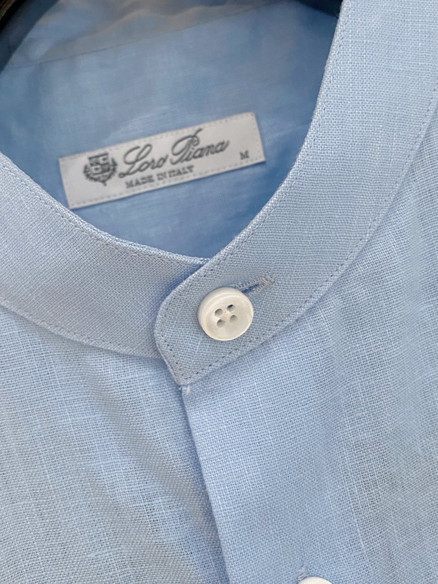 🌾退换🔥史诗级别的亚麻衬衫，独家巨献，胸前刺绣logo多色入荷。原汁原味100%亚麻面料衬衫，麻料以其独