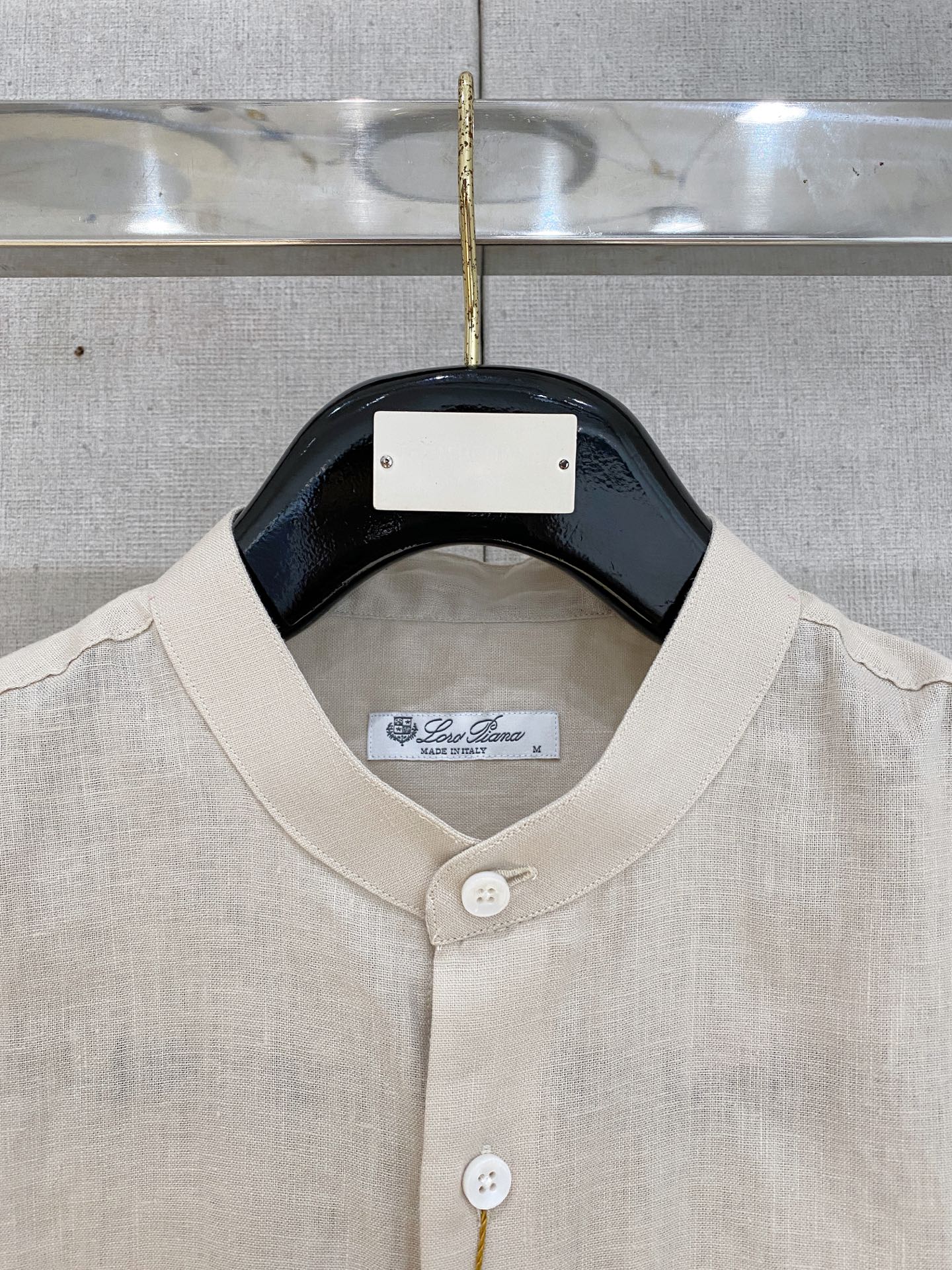 🌾退换🔥史诗级别的亚麻衬衫，独家巨献，胸前刺绣logo多色入荷。原汁原味100%亚麻面料衬衫，麻料以其独