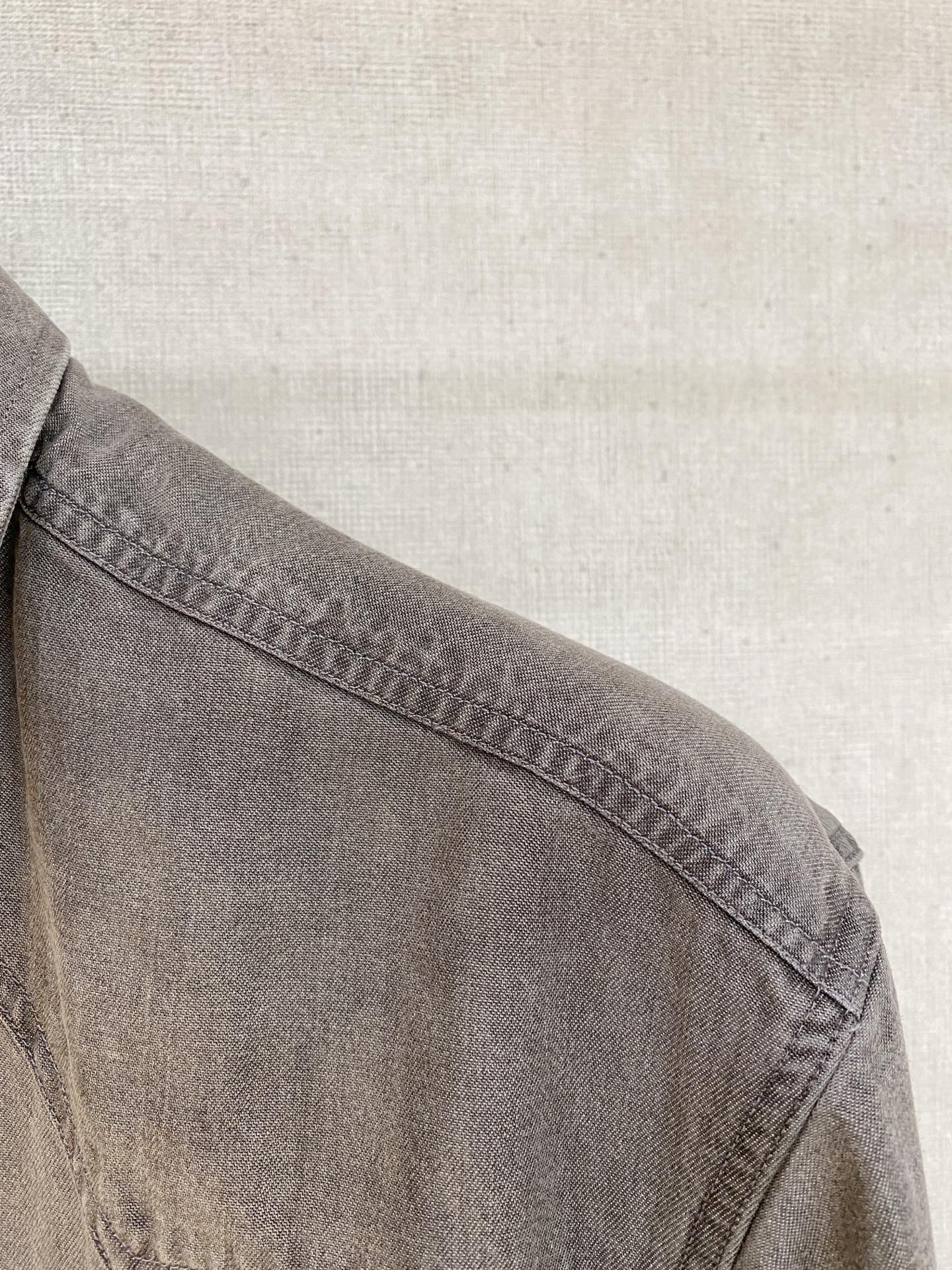 🌾退换🔥 强势上新，新款不断！！！新款衬衫，高级面料高级做工，顶级品质！！！S一XXLS穿125左右m穿