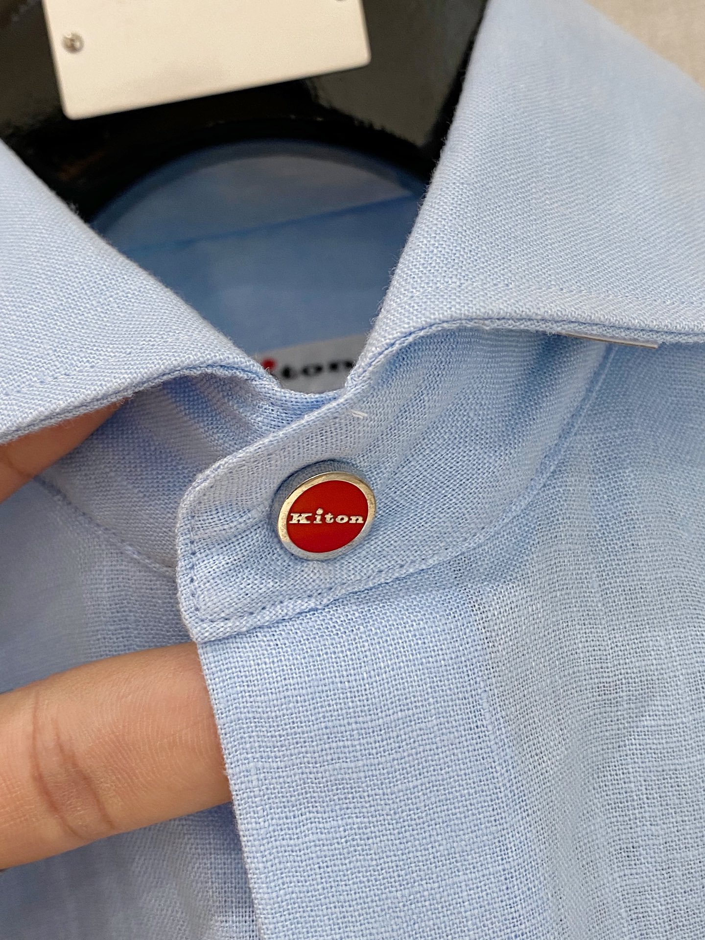 🌾退换🔥史诗级别的亚麻衬衫，独家巨献，胸前刺绣logo多色入荷。原汁原味100%亚麻面料衬衫，麻料以其独