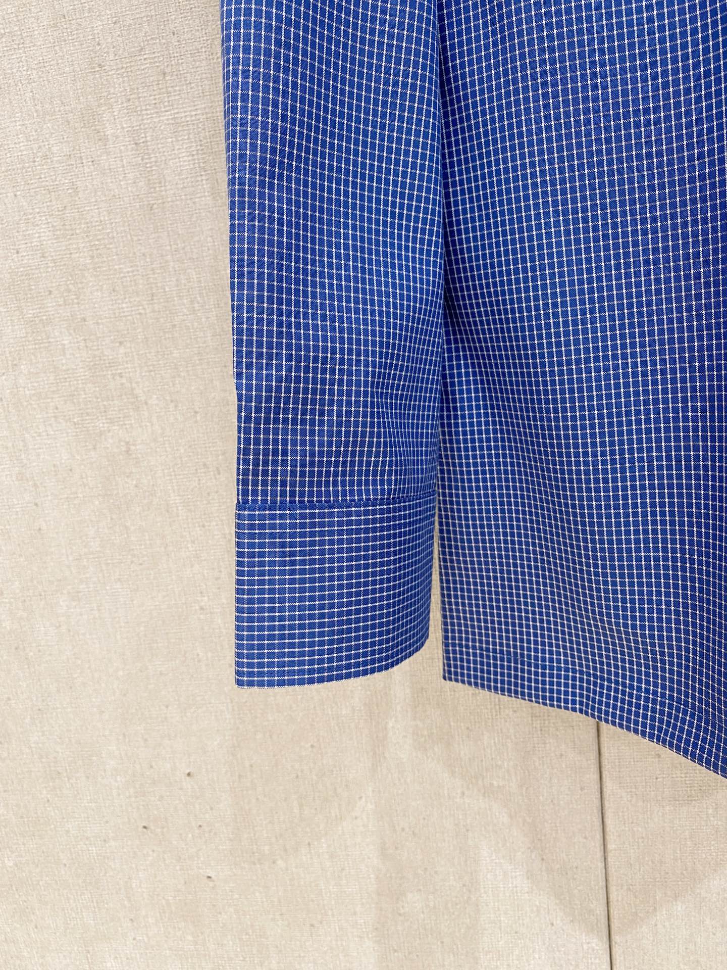 🌾退换🔥 强势上新，新款不断！！！新款衬衫，高级面料高级做工，顶级品质！！！S一XXLS穿125左右m穿