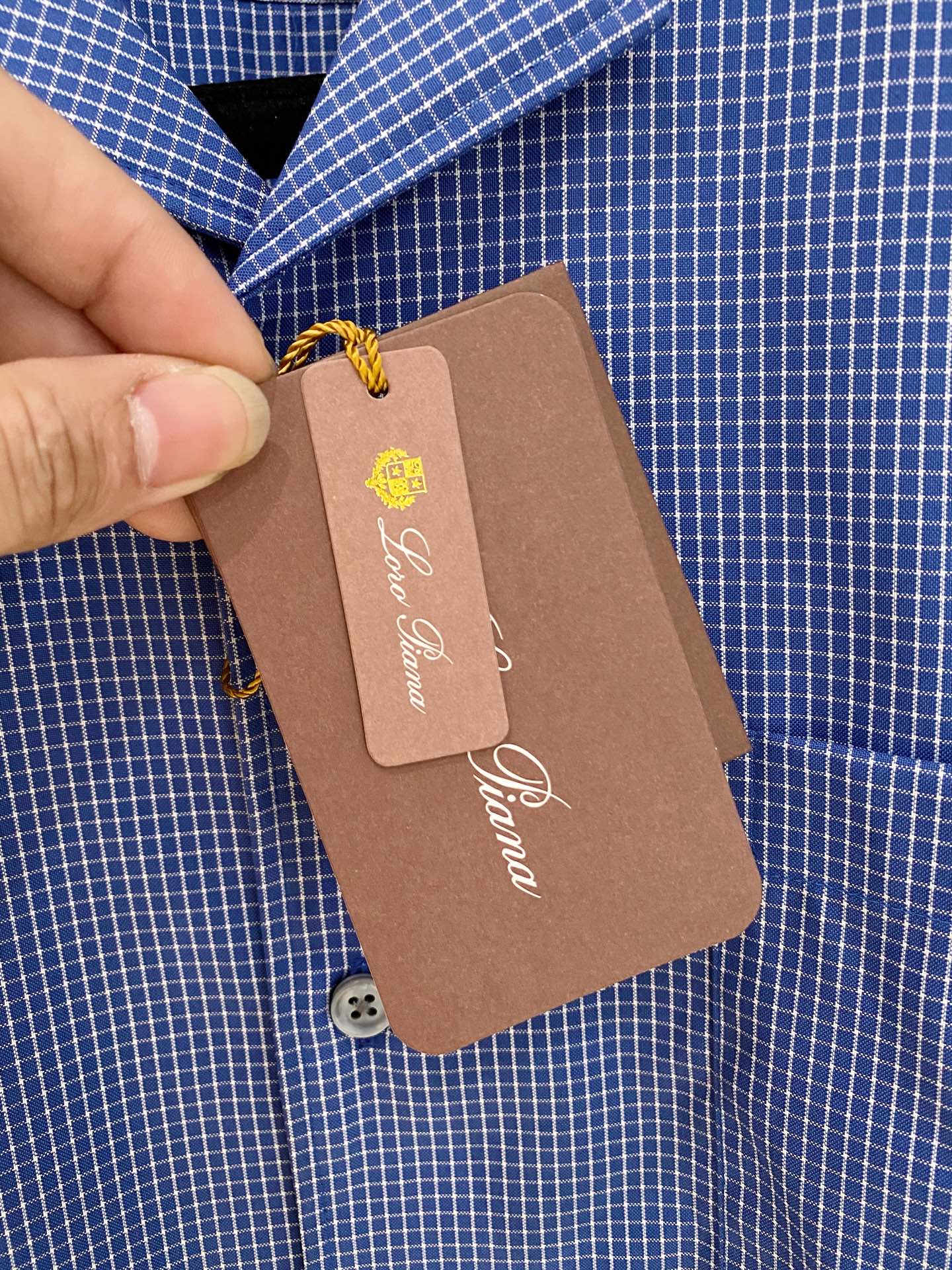 🌾退换🔥 强势上新，新款不断！！！新款衬衫，高级面料高级做工，顶级品质！！！S一XXLS穿125左右m穿